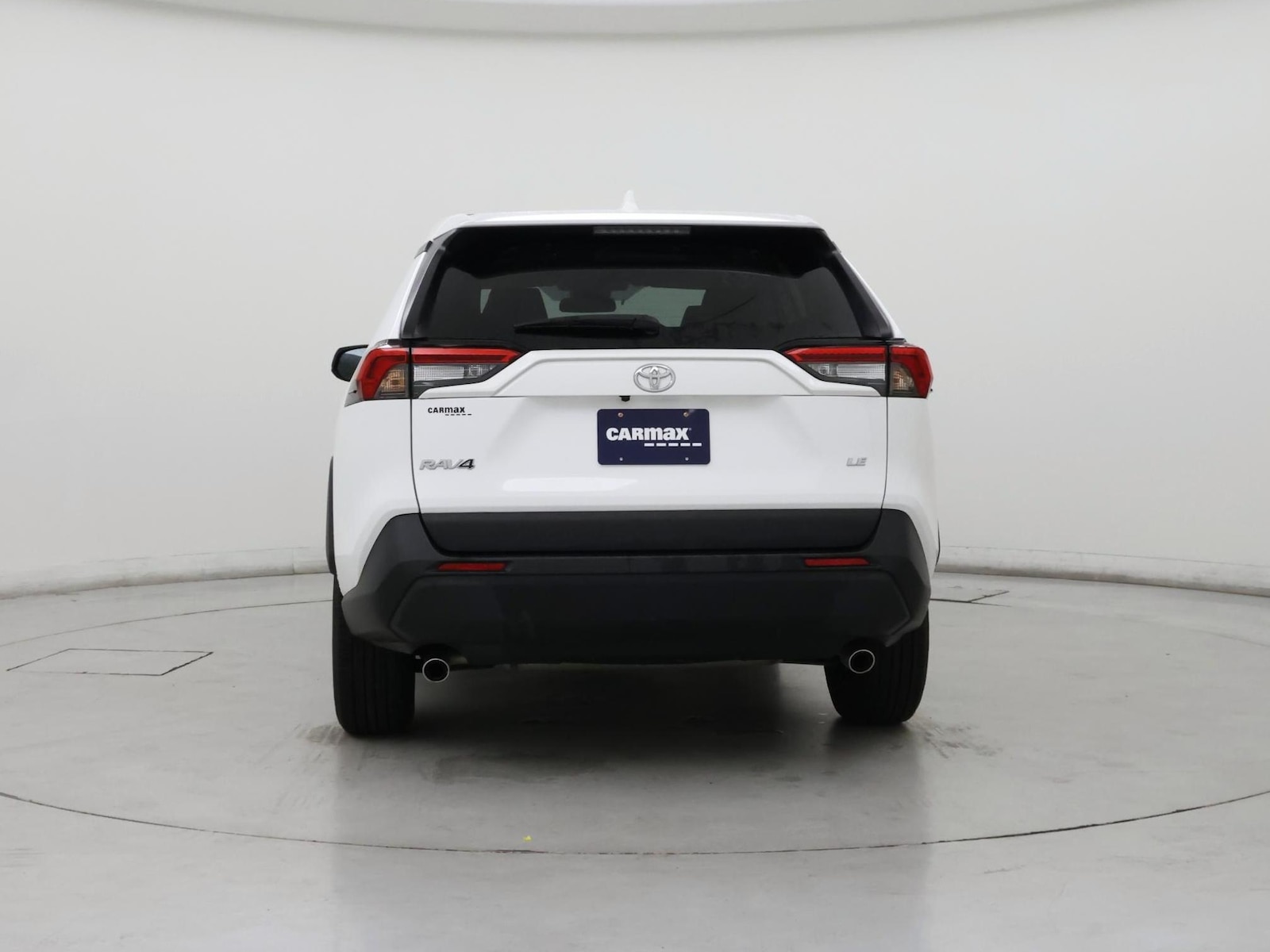 2025 Toyota RAV4 LE - Photo 7