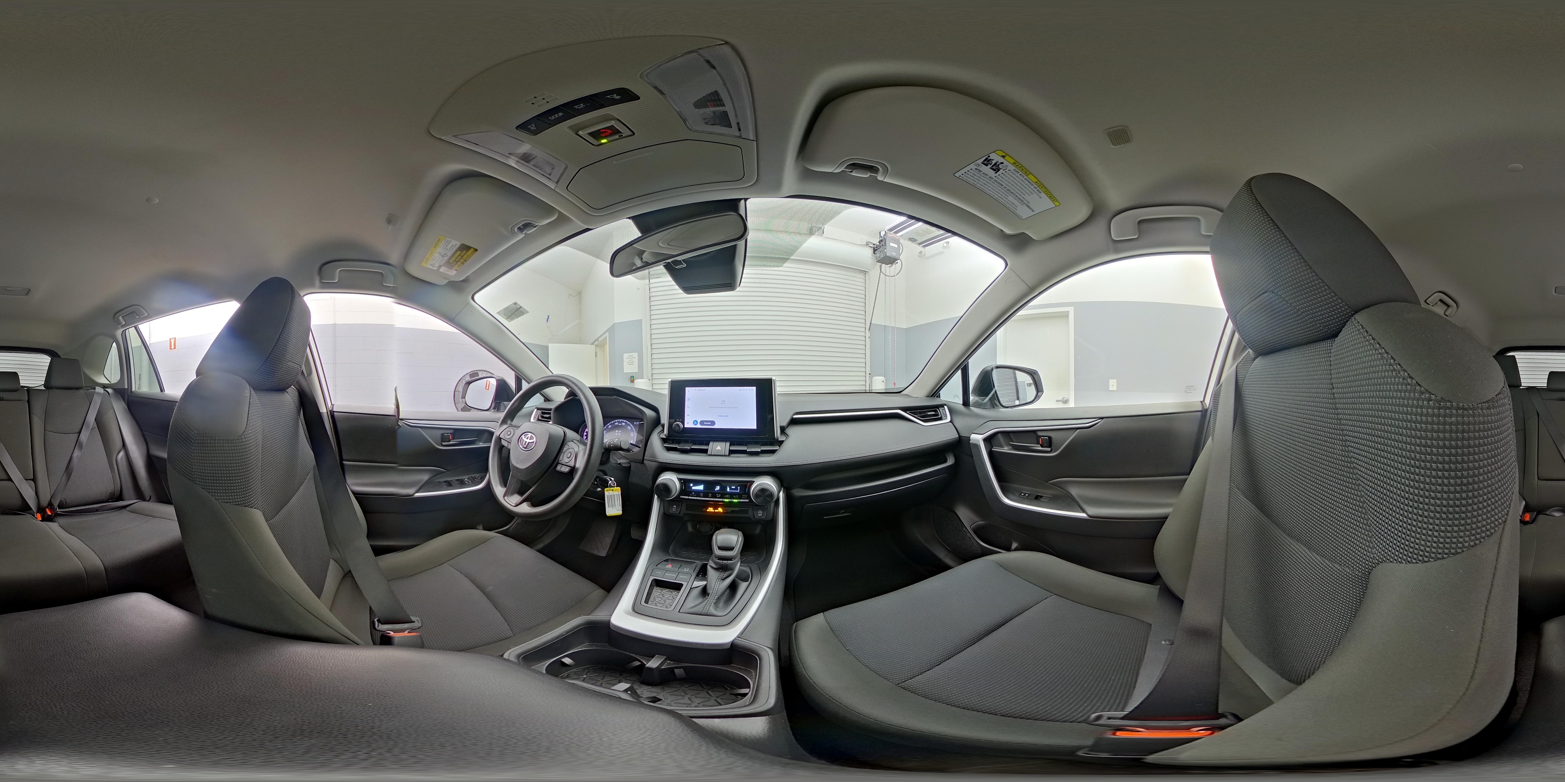 2025 Toyota RAV4 LE - Photo 24