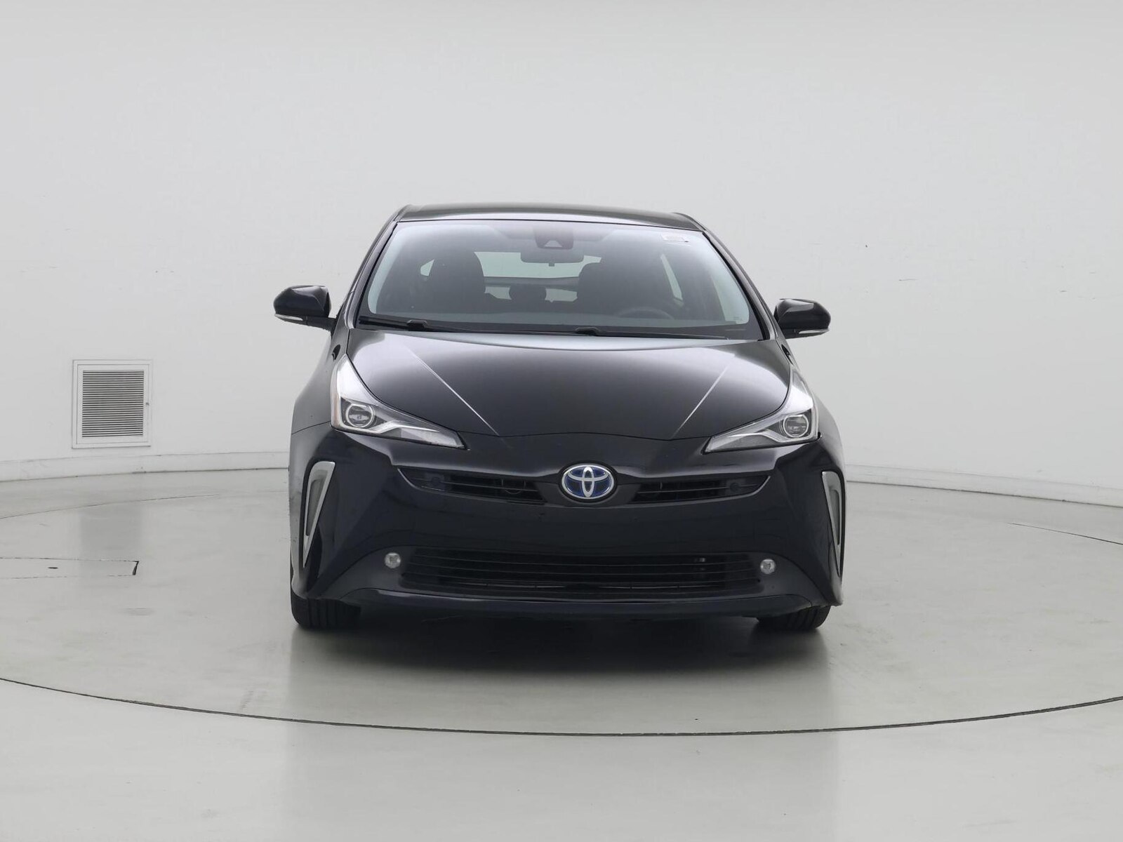 2020 Toyota Prius LE - Photo 6