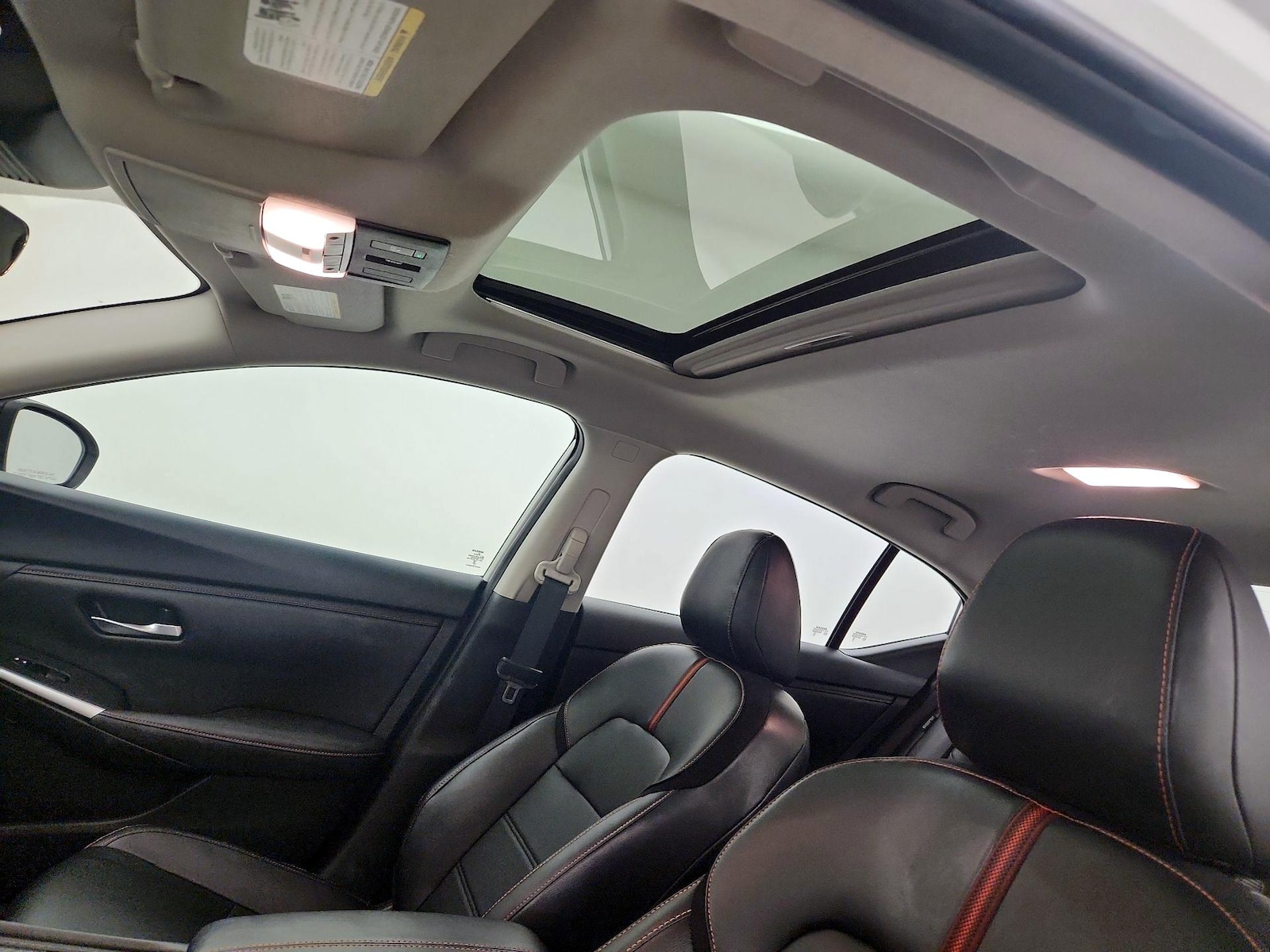 Sunroof(s) & Overhead Airbags
