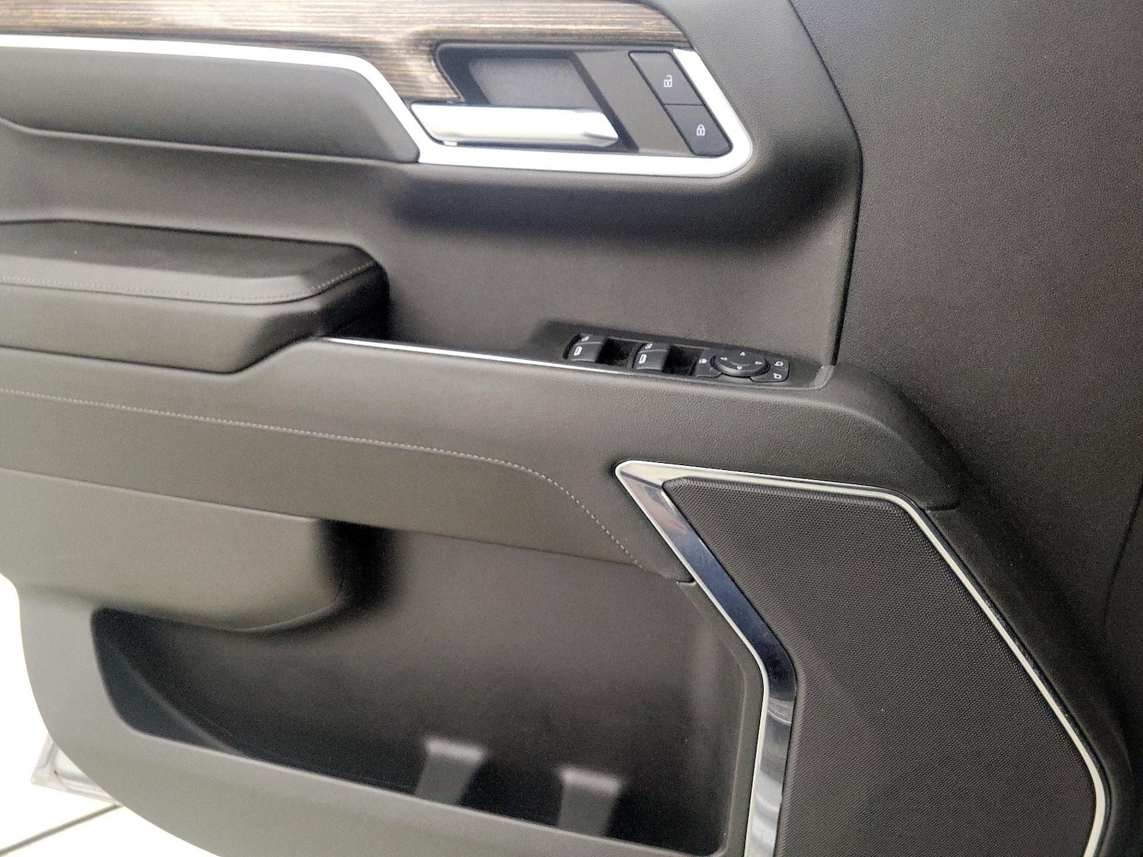 2024 GMC Sierra 1500 Elevation - Photo 13