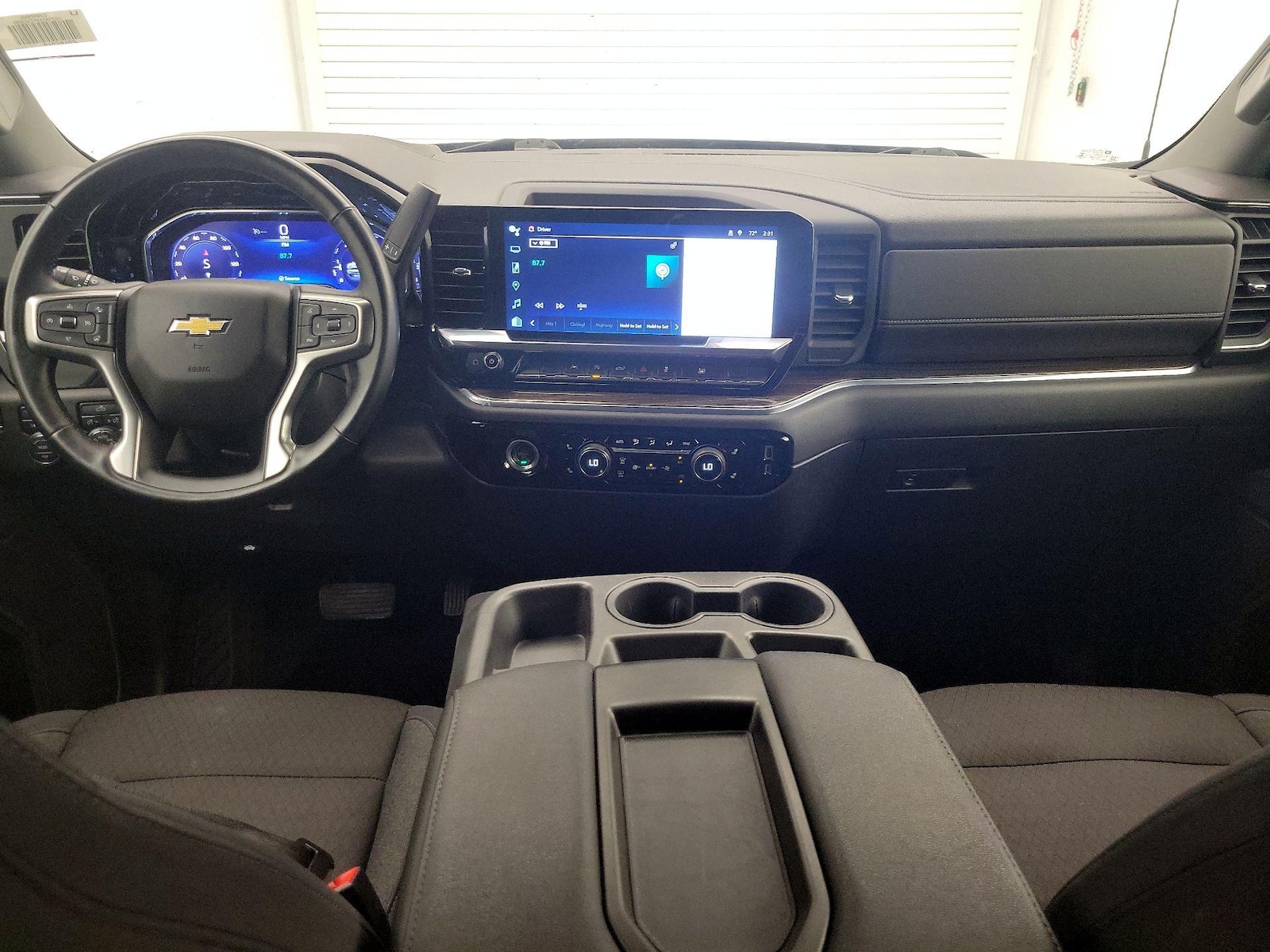 2023 Chevrolet Silverado 1500 LT - Photo 10
