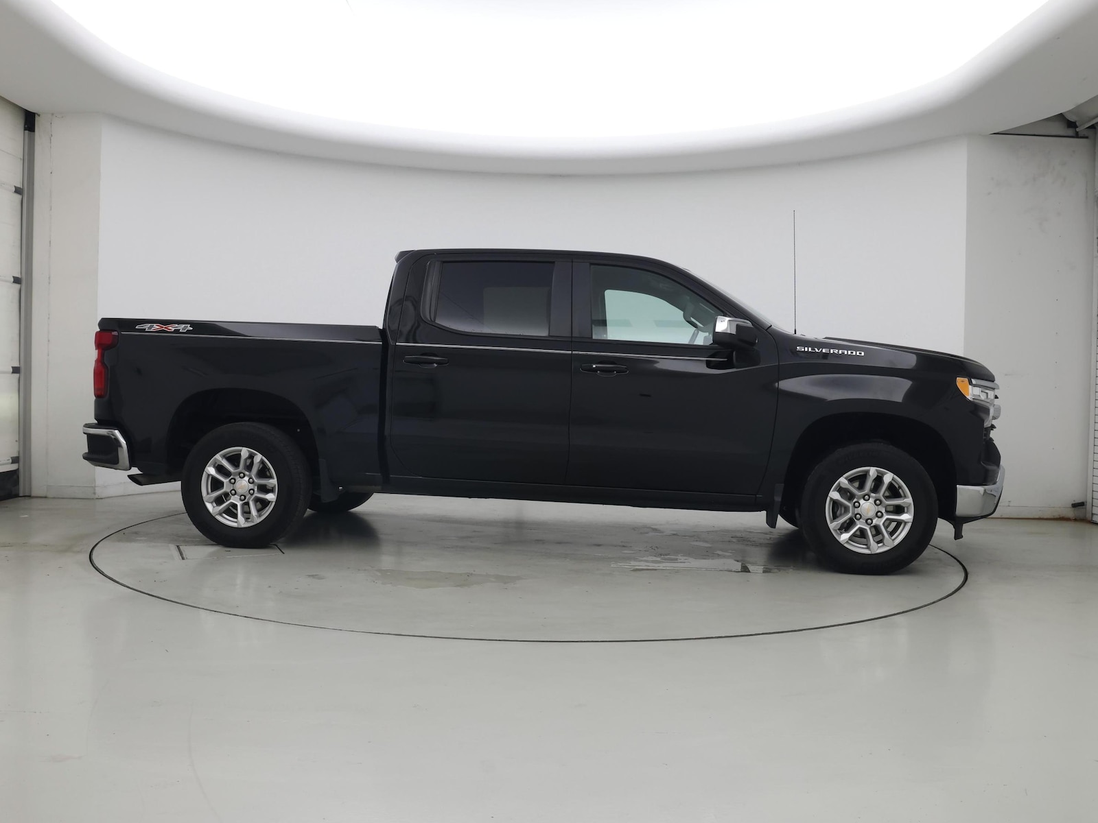2023 Chevrolet Silverado 1500 LT - Photo 8