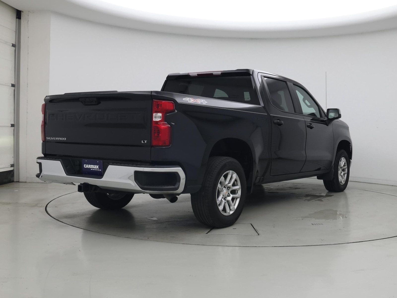 2023 Chevrolet Silverado 1500 LT - Photo 9