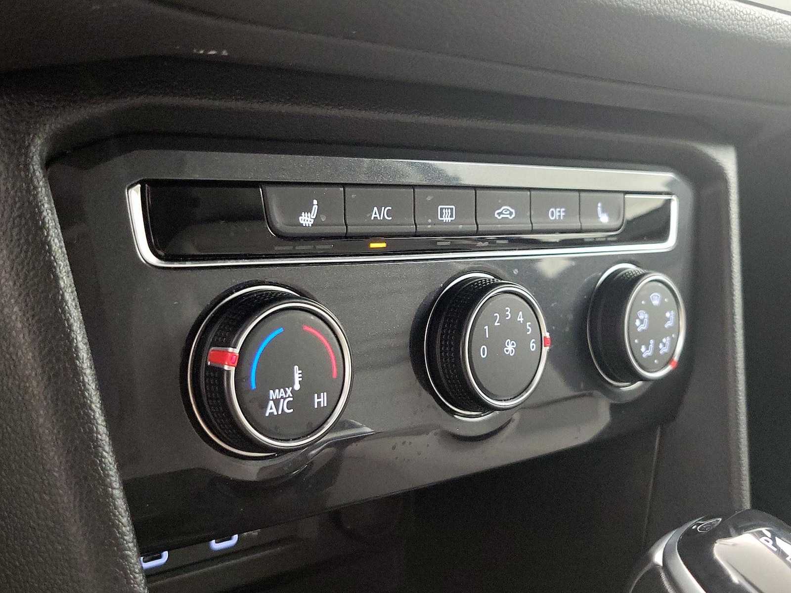 2023 Volkswagen Tiguan S - Photo 17