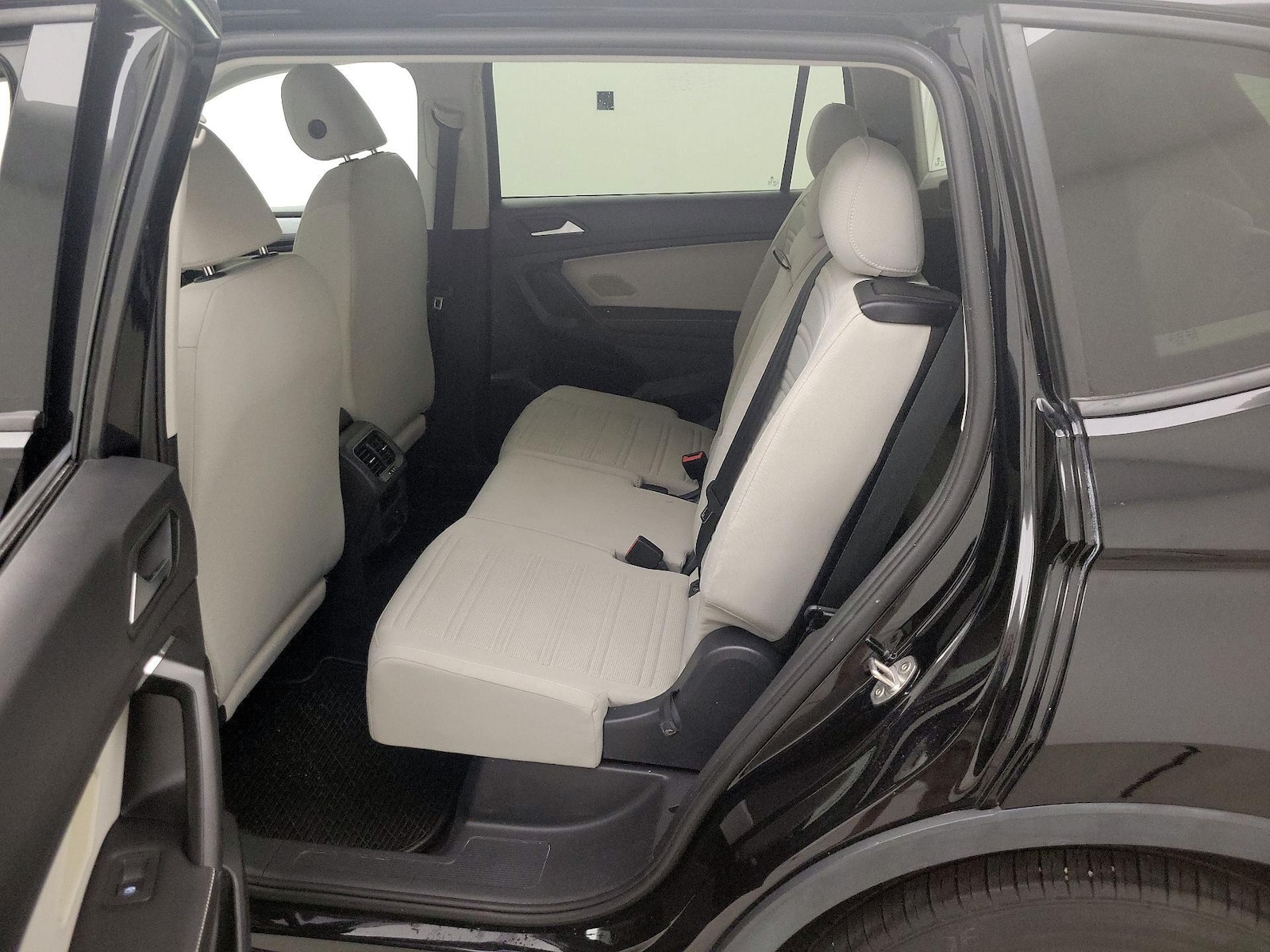 2023 Volkswagen Tiguan S - Photo 20