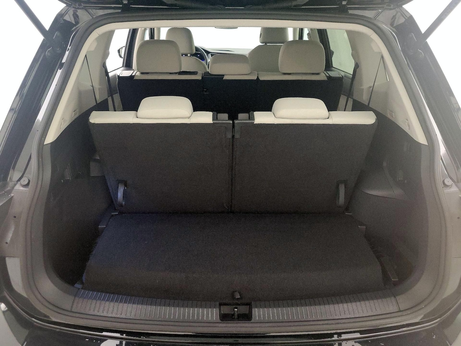 2023 Volkswagen Tiguan S - Photo 22