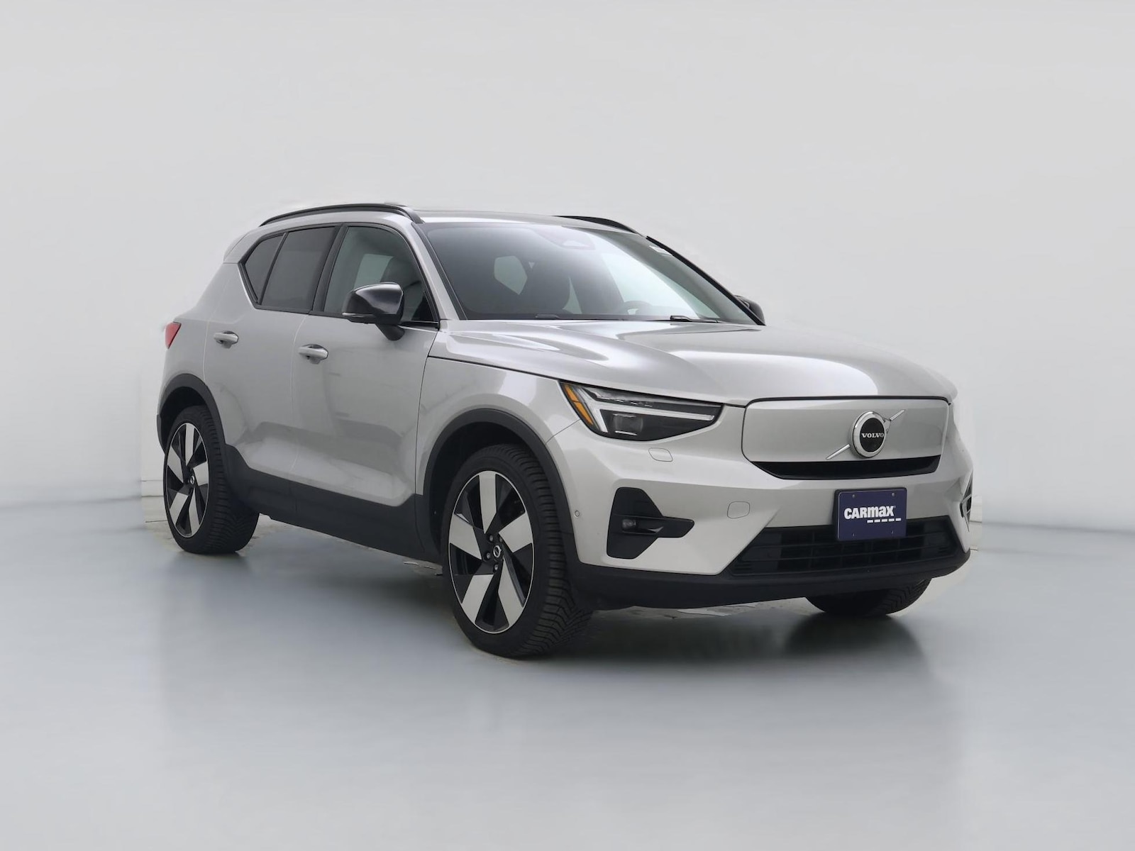 2023 Volvo XC40
