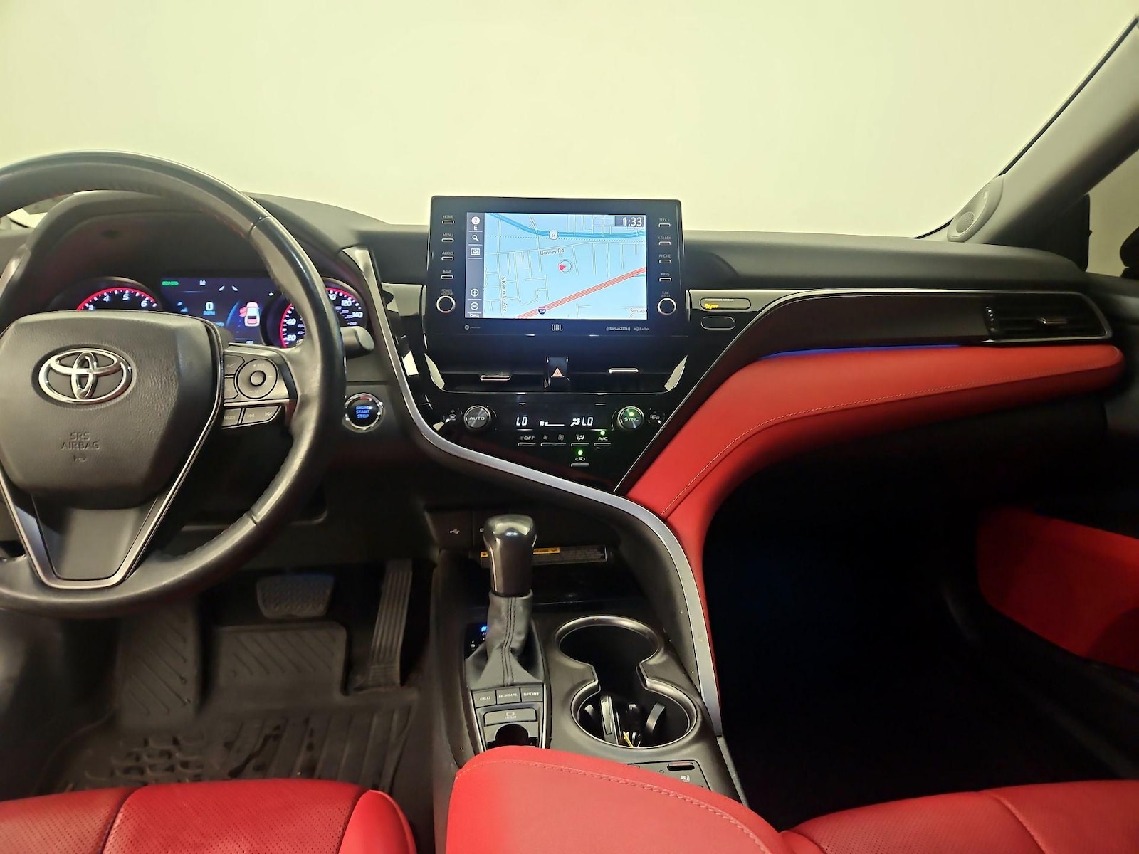 2021 Toyota Camry XSE - Photo 10