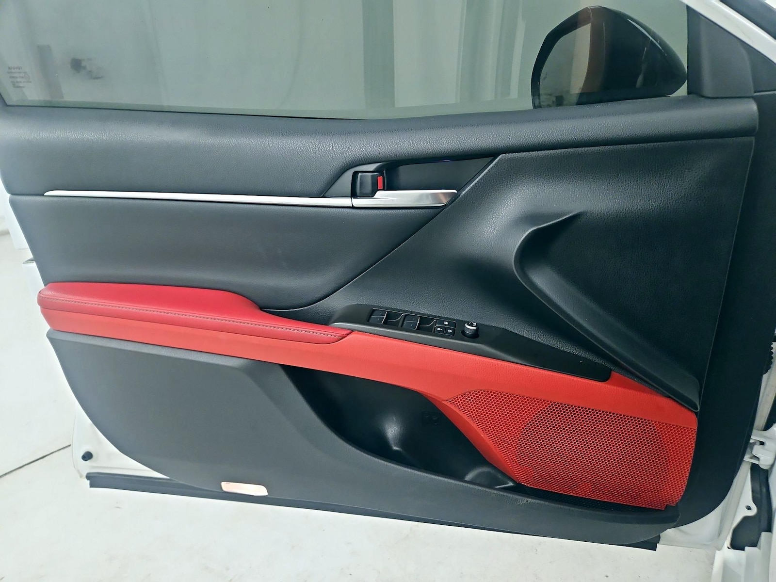 2021 Toyota Camry XSE - Photo 13