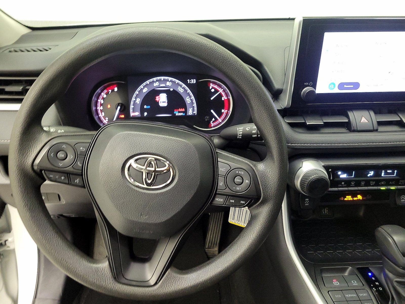 2025 Toyota RAV4 LE - Photo 11
