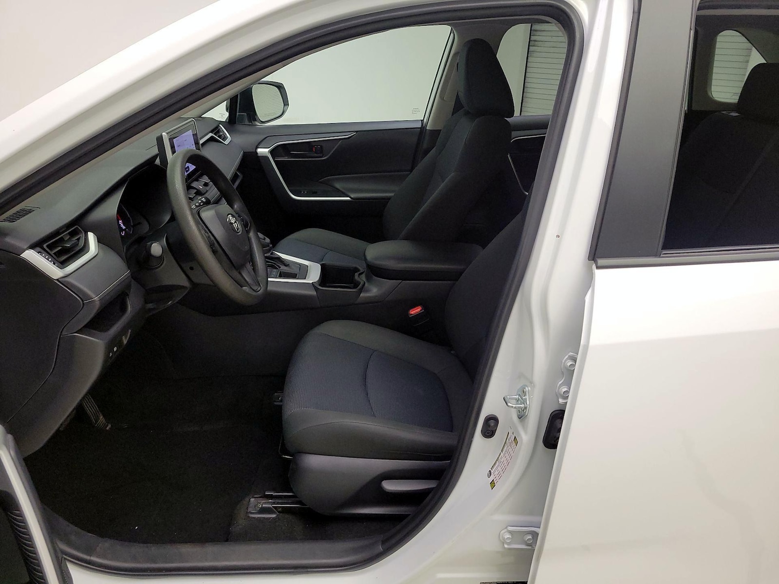 2025 Toyota RAV4 LE - Photo 12