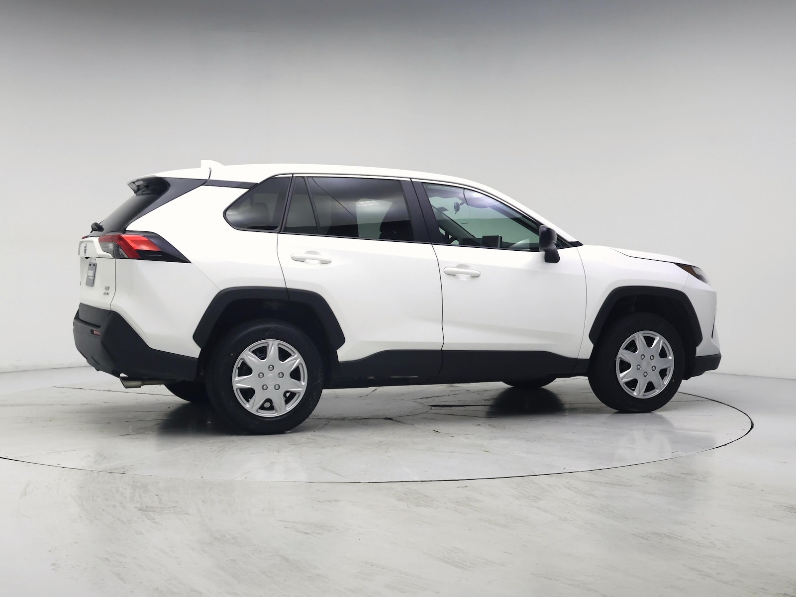 2025 Toyota RAV4 LE - Photo 8