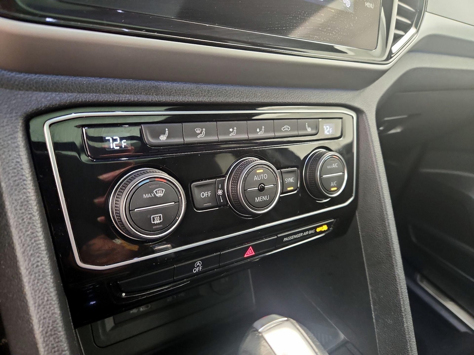 2023 Volkswagen Atlas Cross Sport SEL R-Line Black - Photo 16