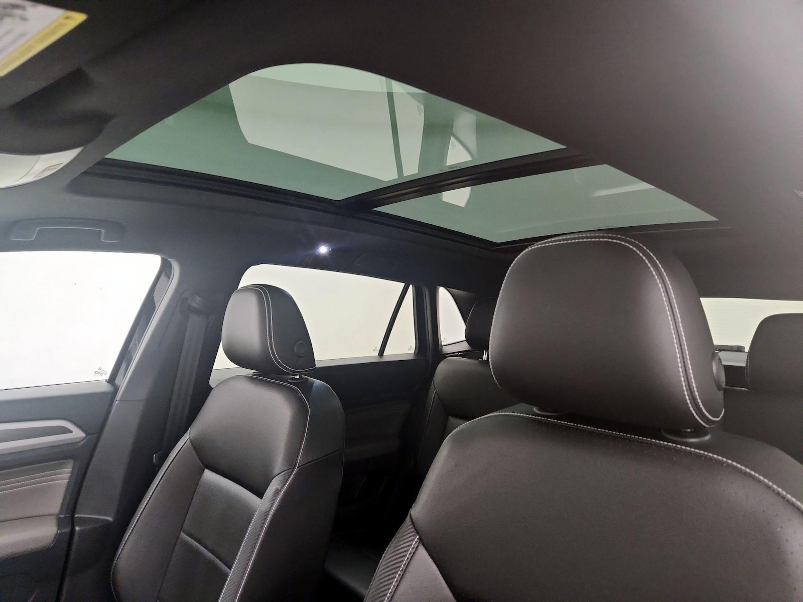 2023 Volkswagen Atlas Cross Sport SEL R-Line Black - Photo 19