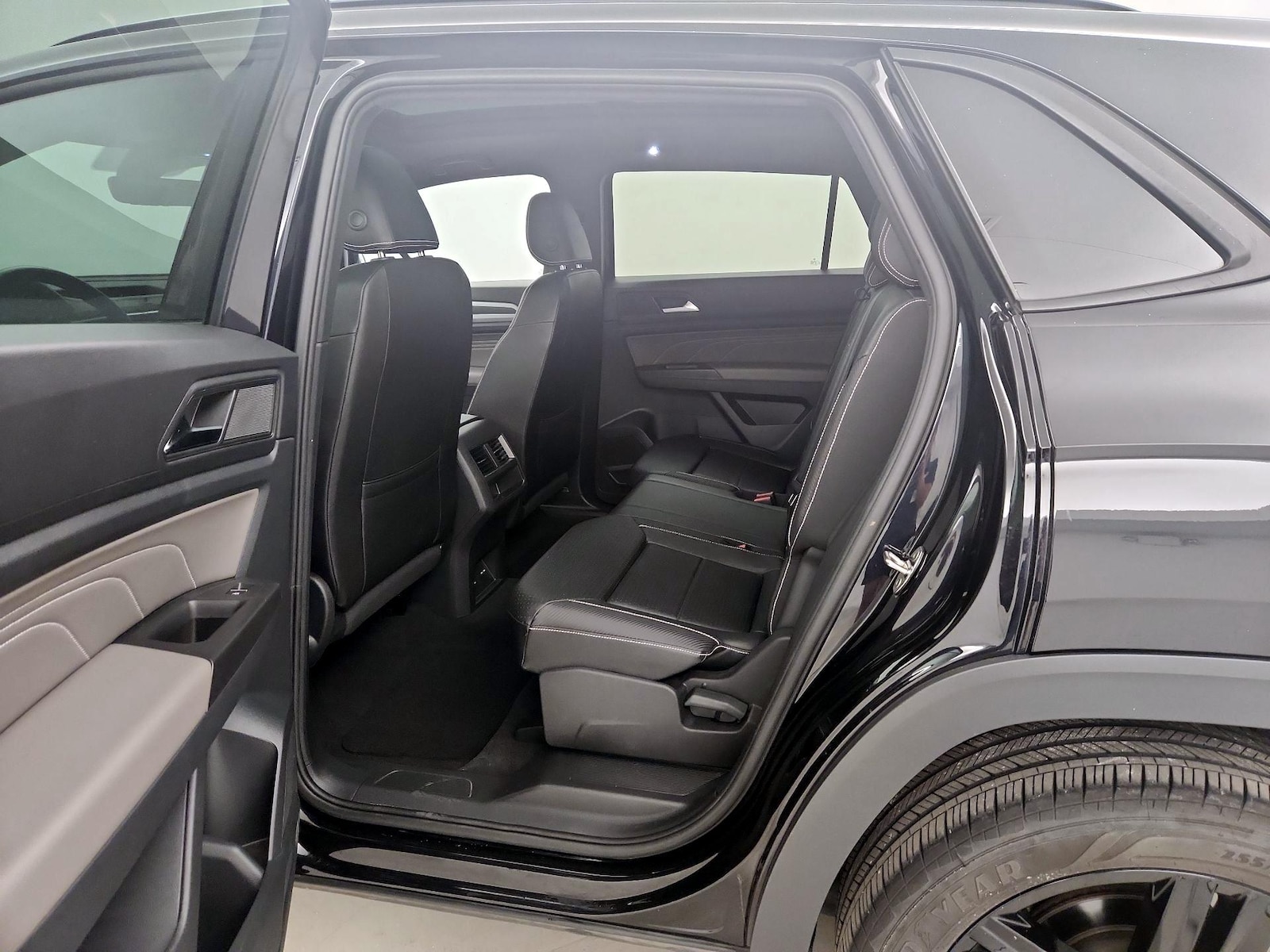2023 Volkswagen Atlas Cross Sport SEL R-Line Black - Photo 20