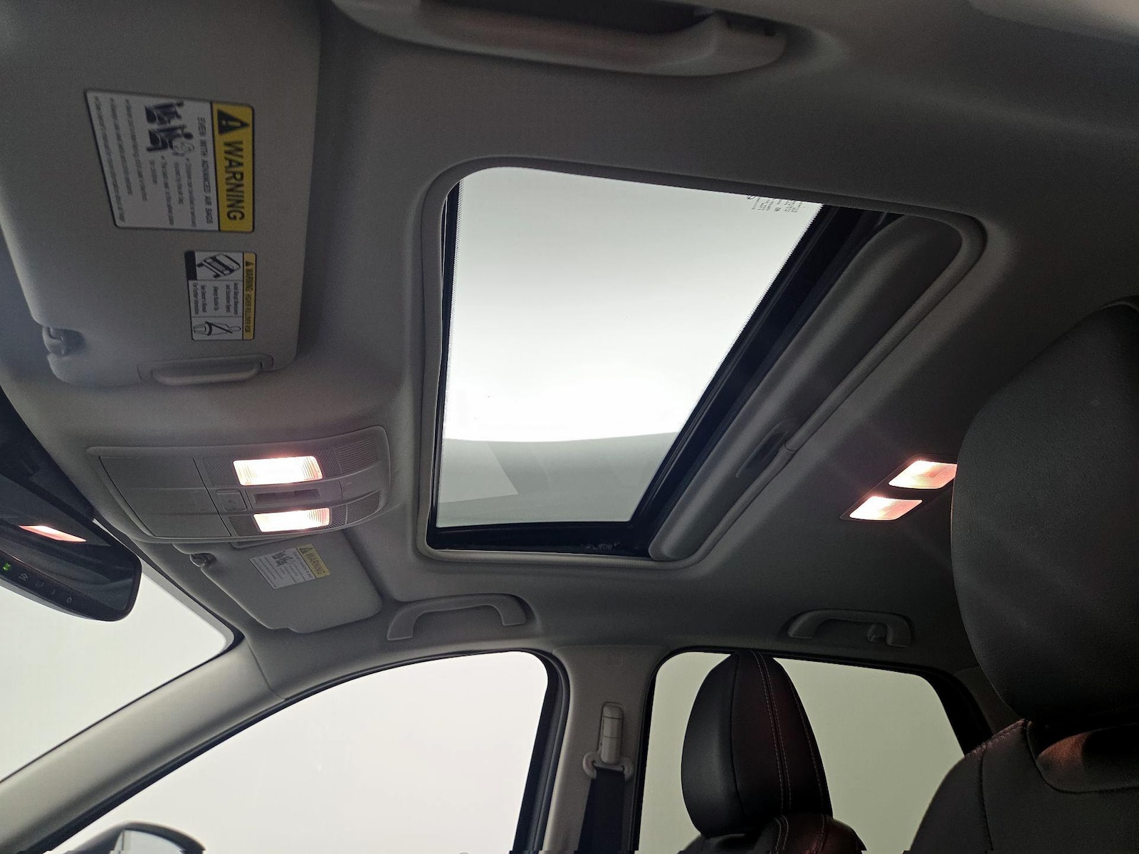 Sunroof(s) & Overhead Airbags