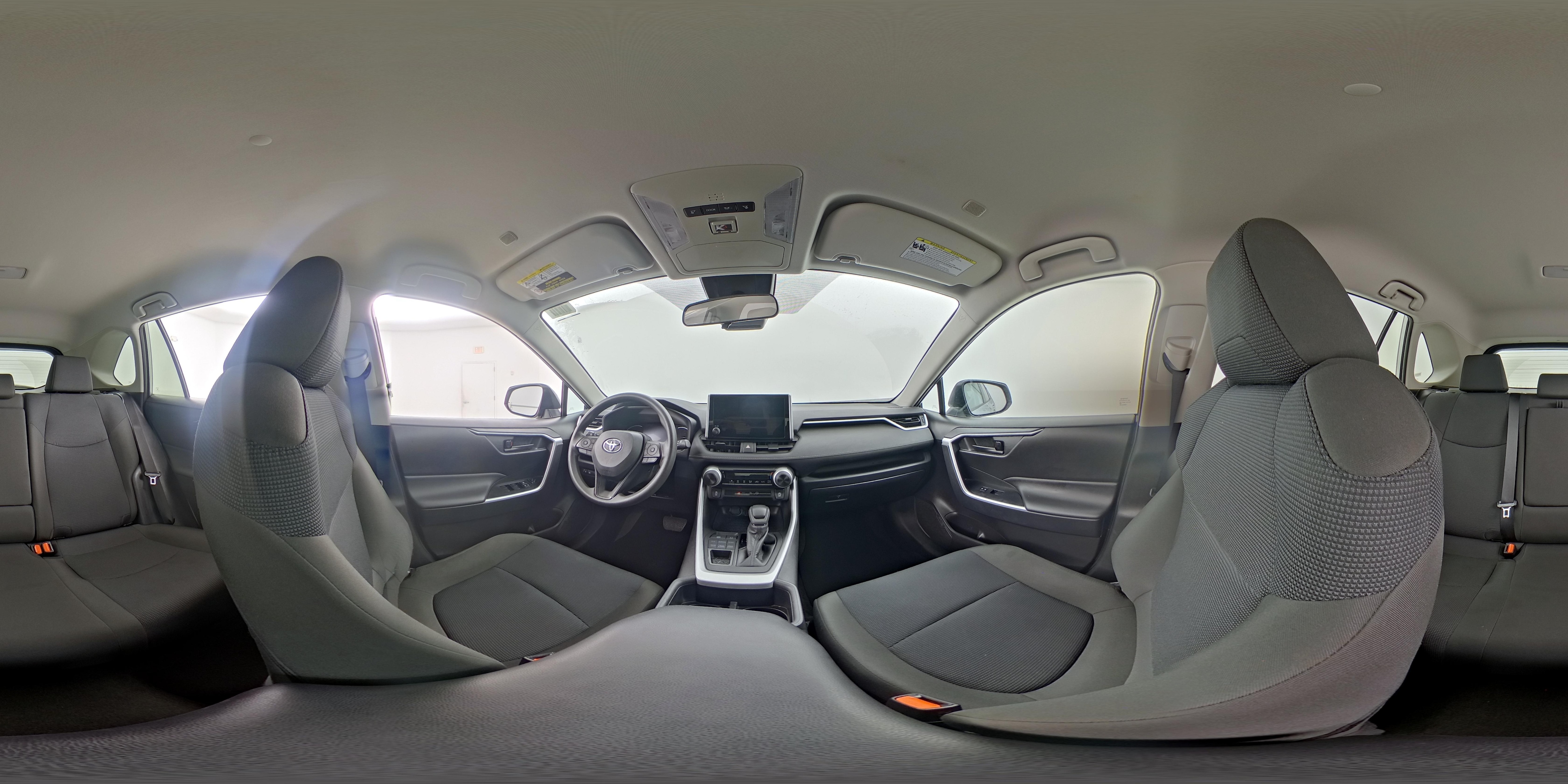 2025 Toyota RAV4 LE - Photo 24
