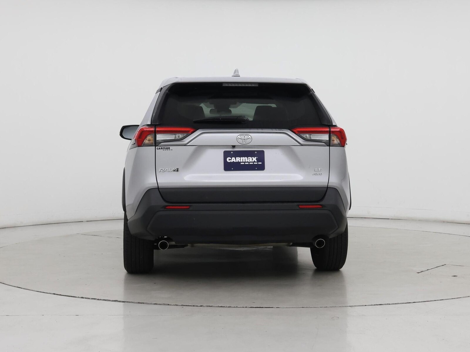 2025 Toyota RAV4 LE - Photo 7