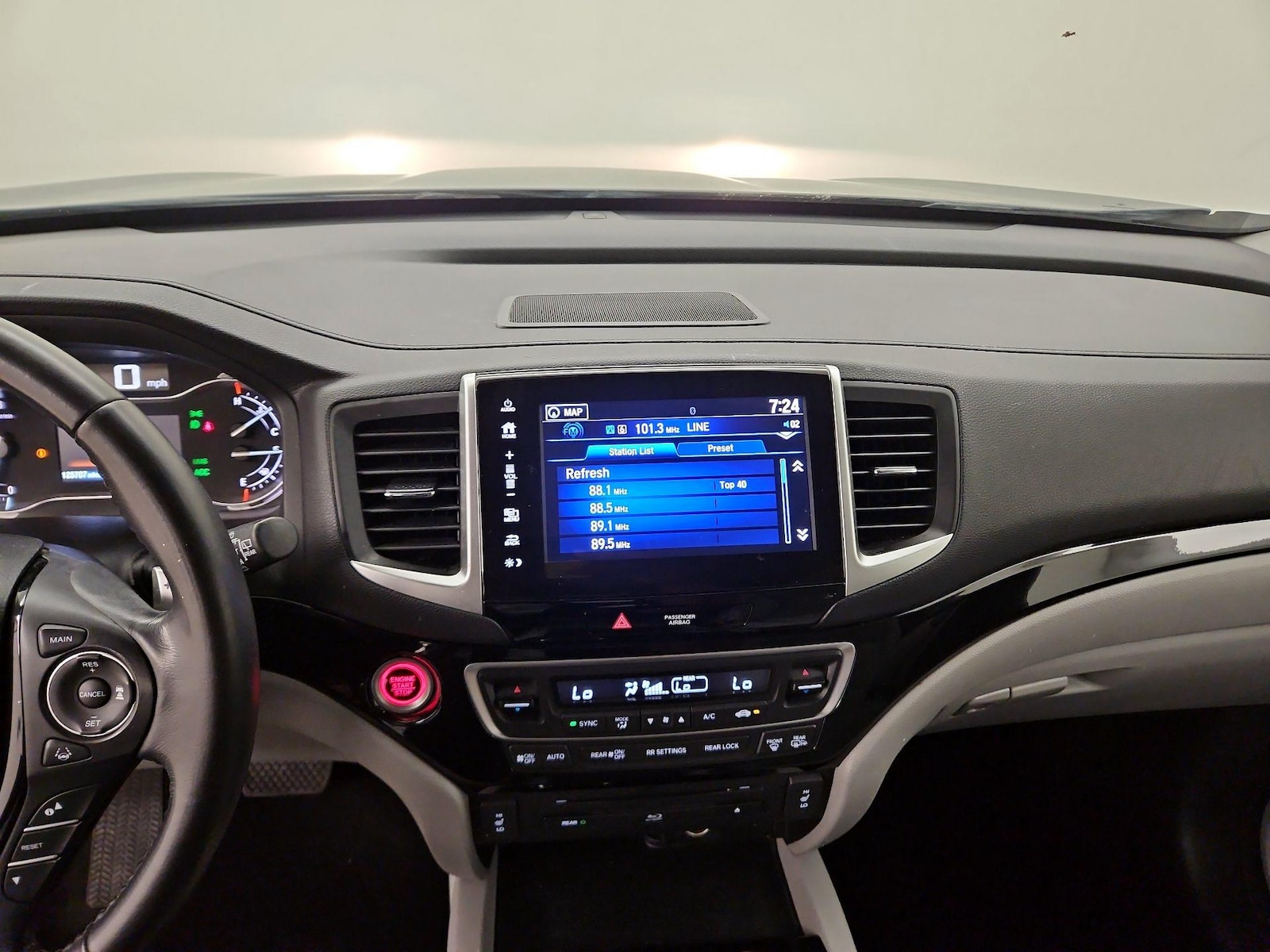 2018 Honda Pilot Touring - Photo 10