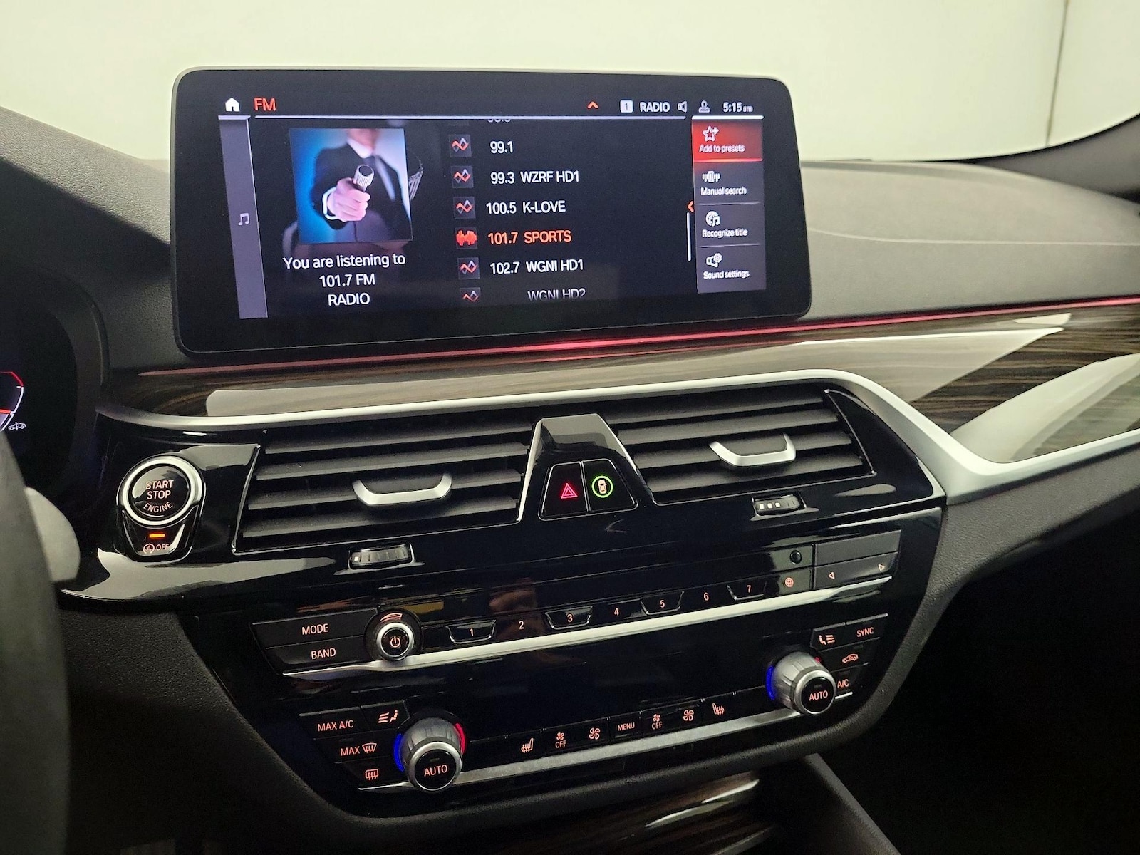 2023 BMW 5 Series 530i - Photo 14