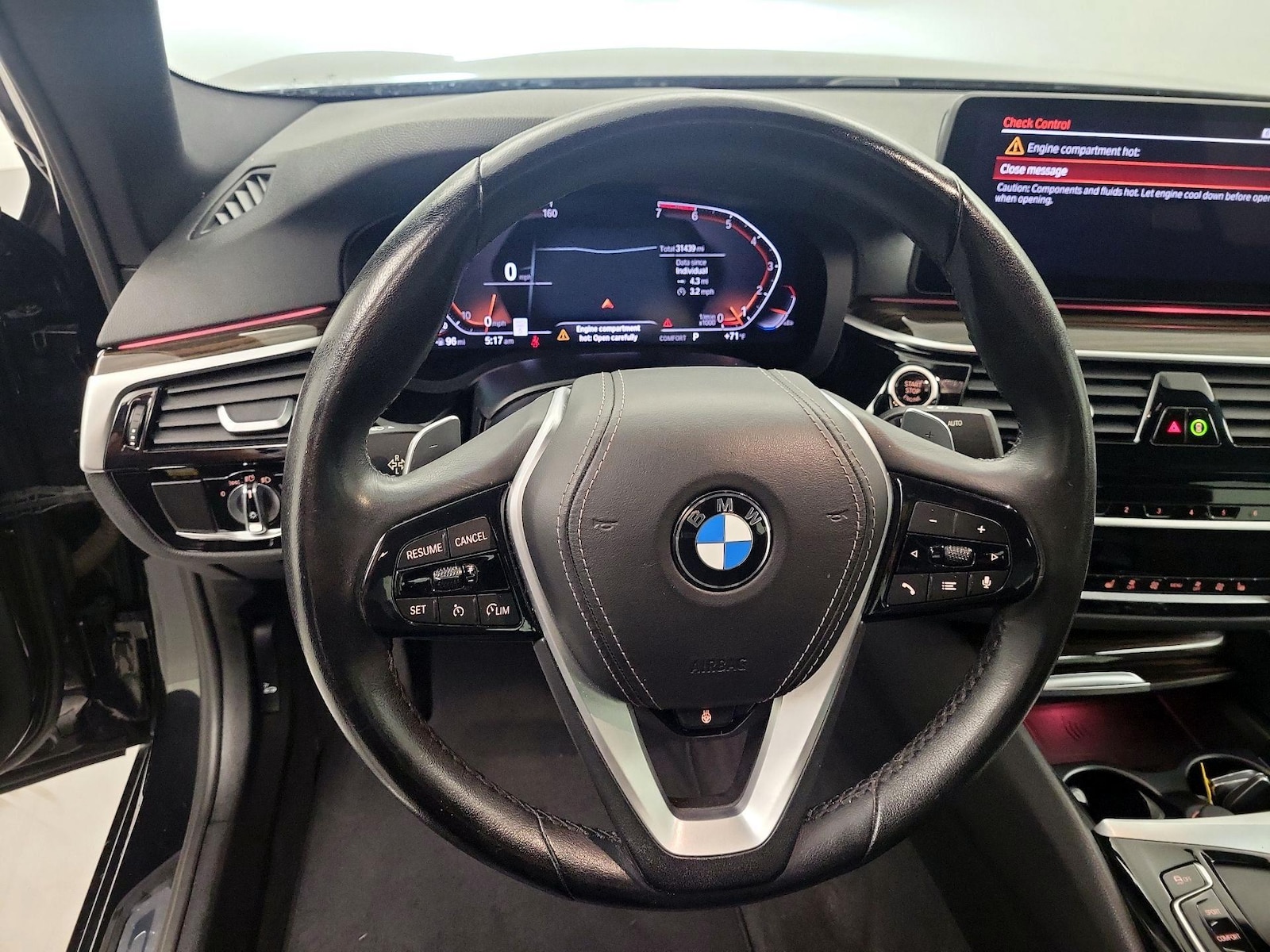 2023 BMW 5 Series 530i - Photo 9