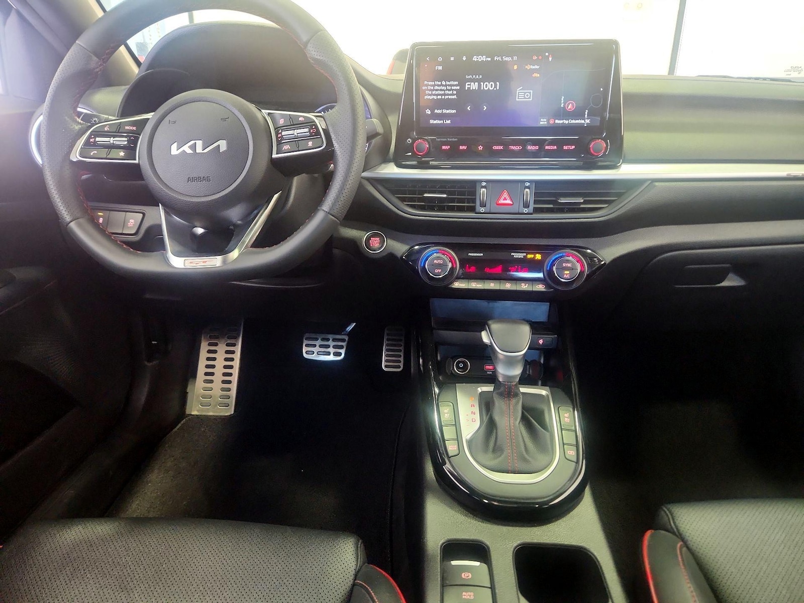 Apple CarPlay® & Android Auto™