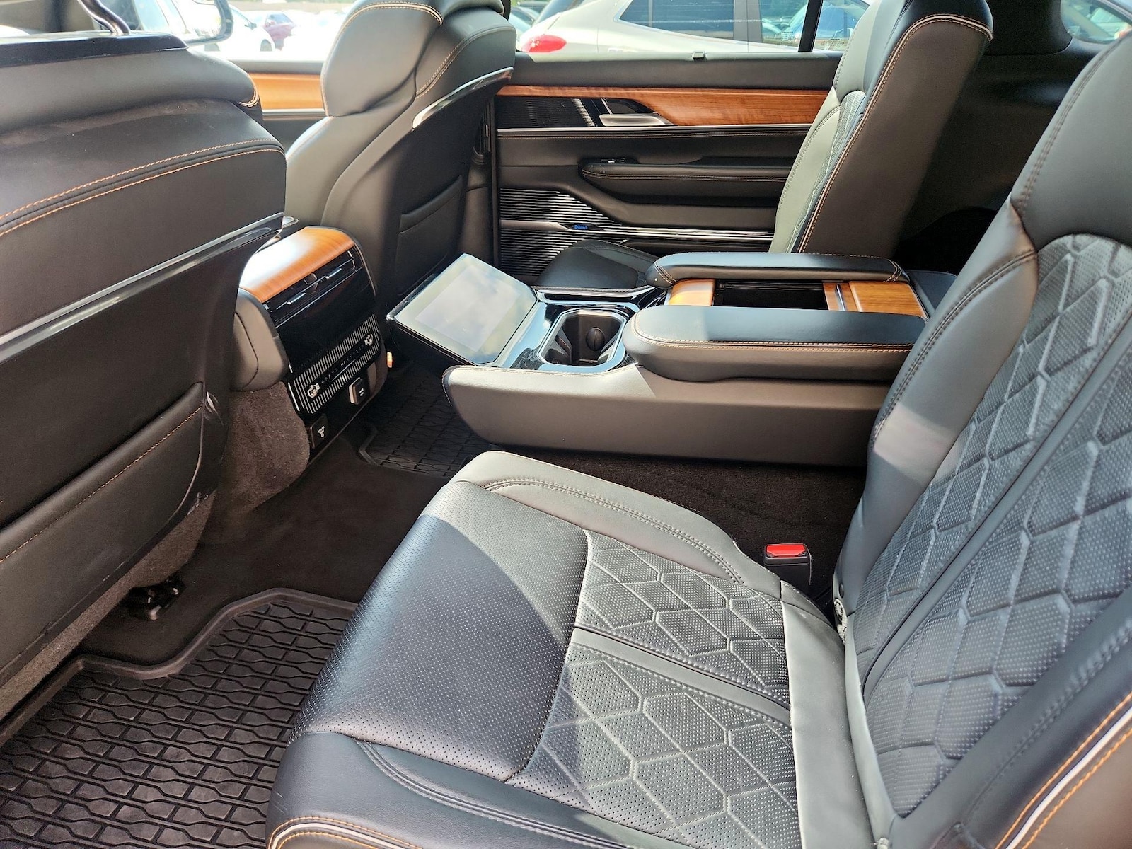 Rear Air Conditioning
