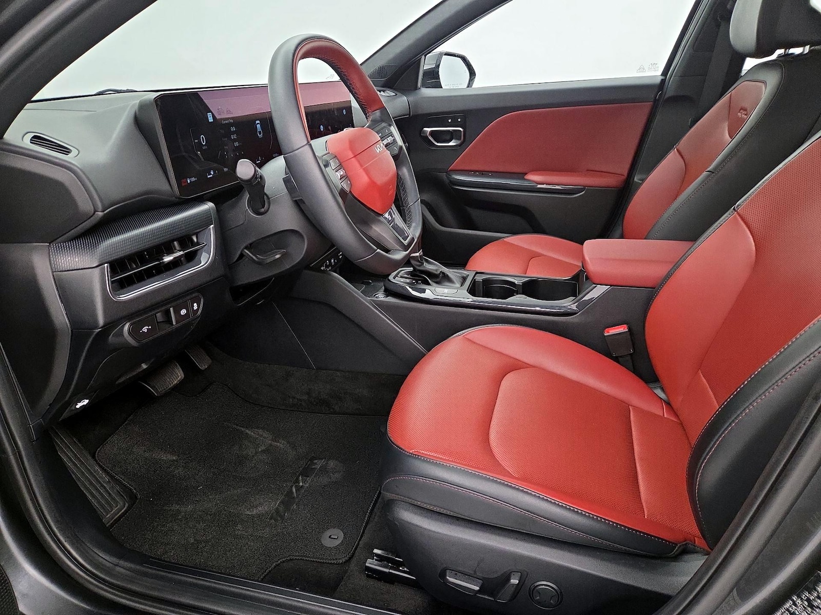 2025 Kia K4 GT-Line - Photo 12