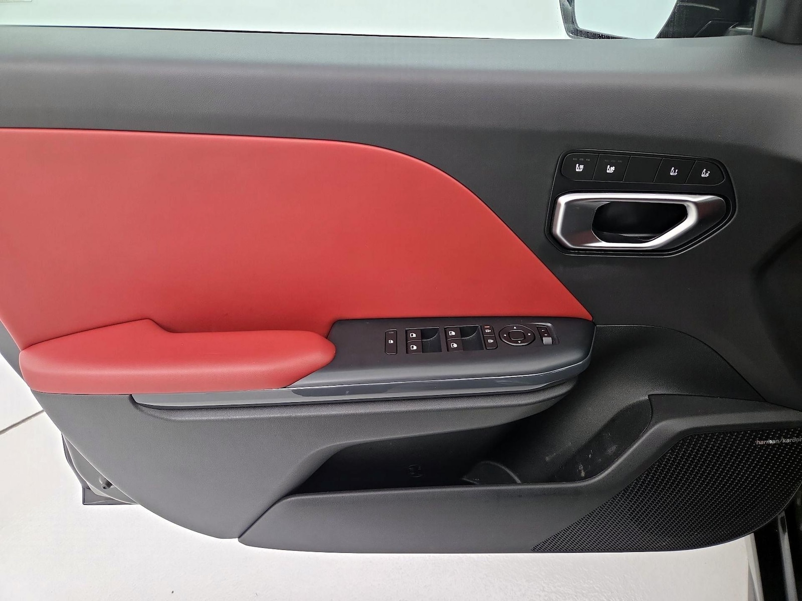 2025 Kia K4 GT-Line - Photo 13