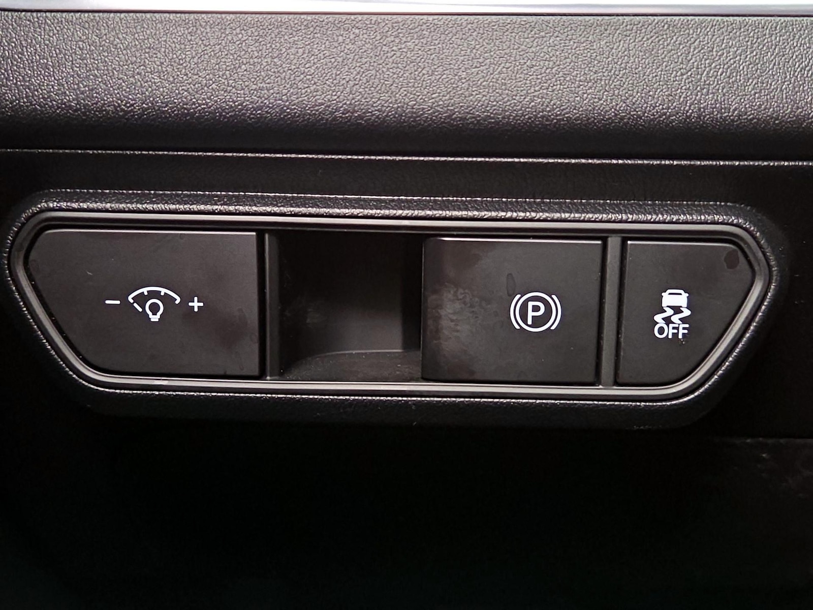 2025 Kia K4 GT-Line - Photo 14