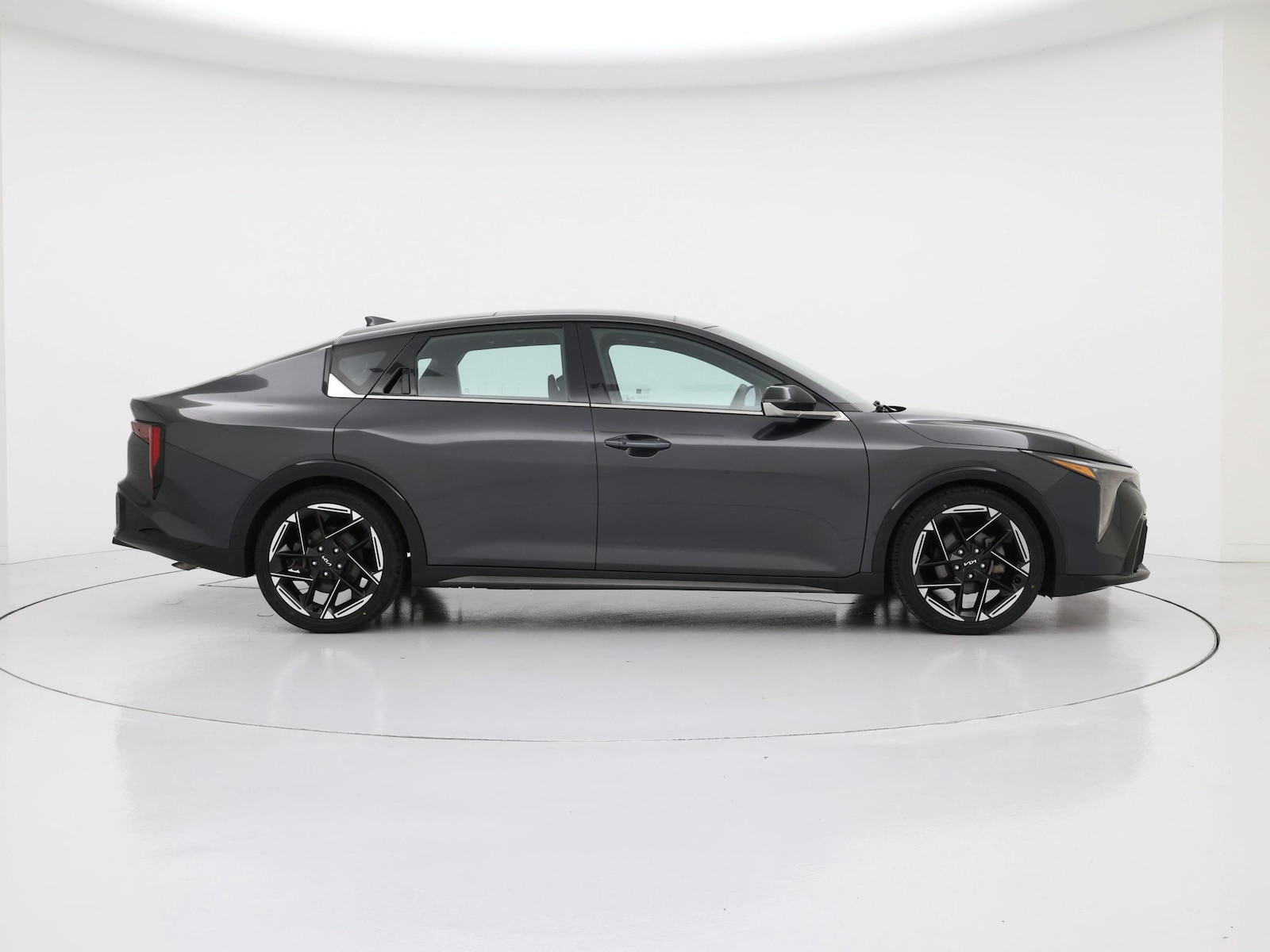 2025 Kia K4 GT-Line - Photo 8