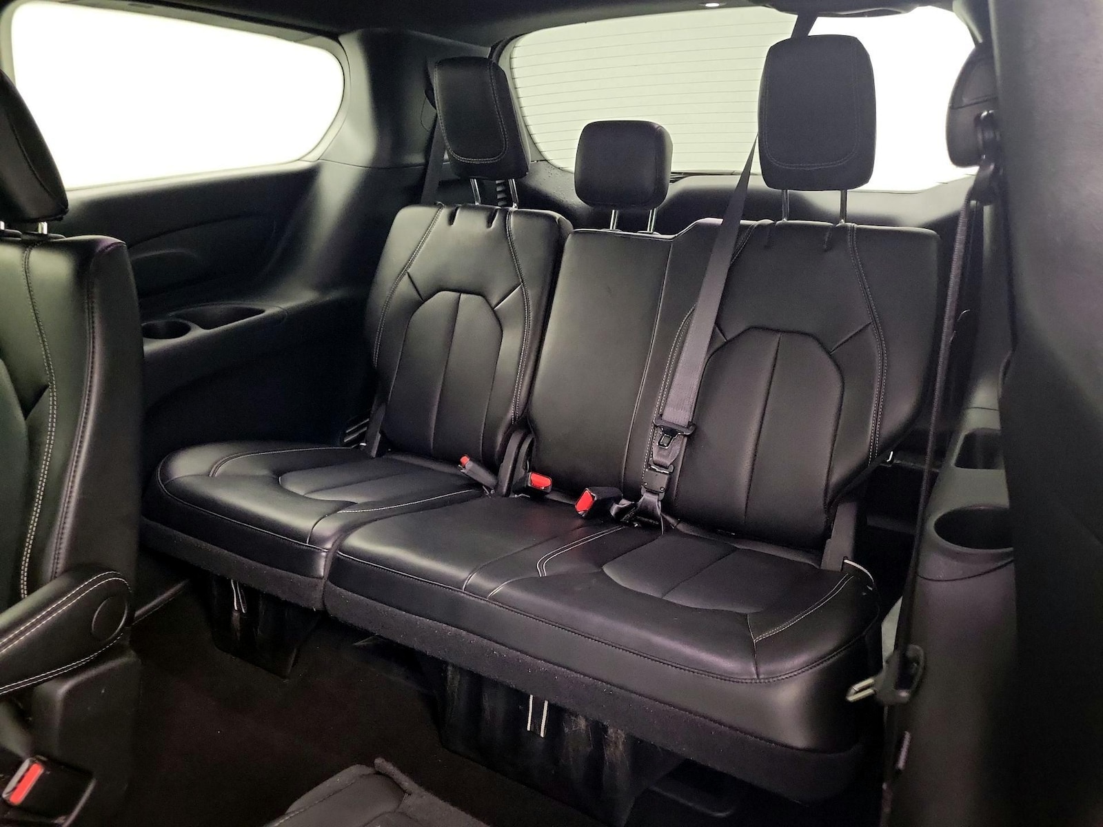 2025 Chrysler Pacifica Select - Photo 19