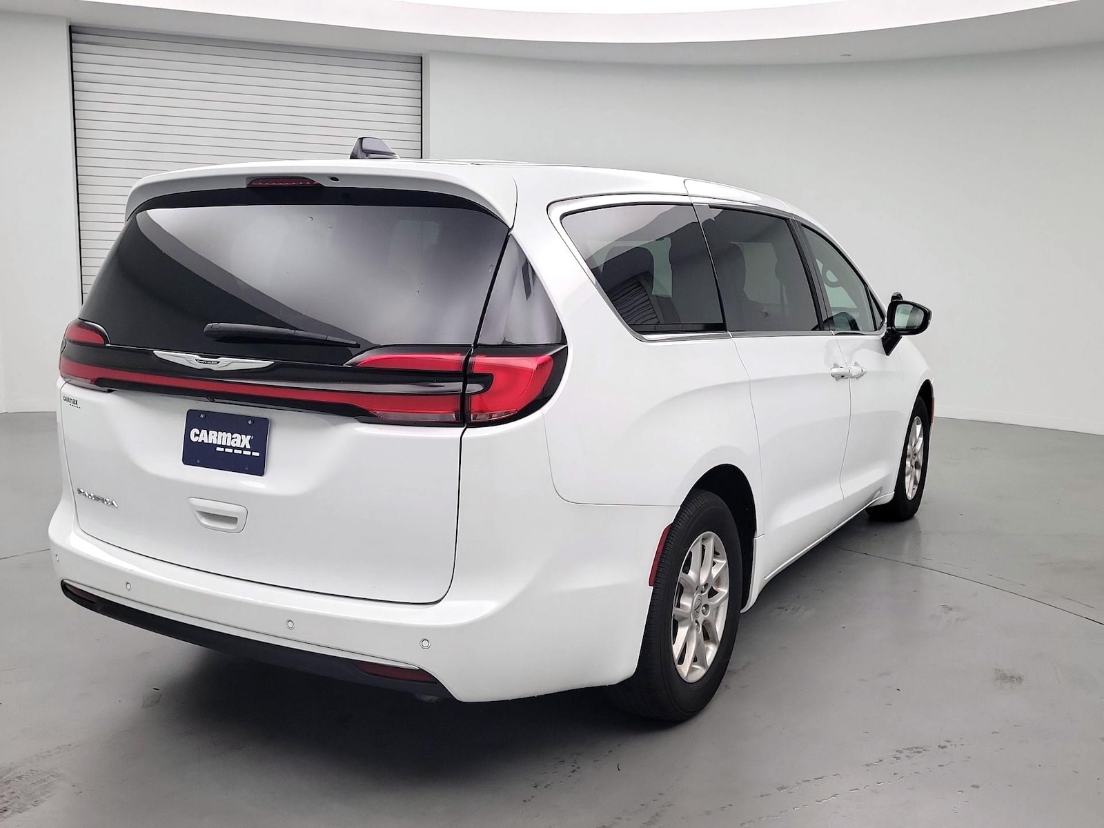 2025 Chrysler Pacifica Select - Photo 5