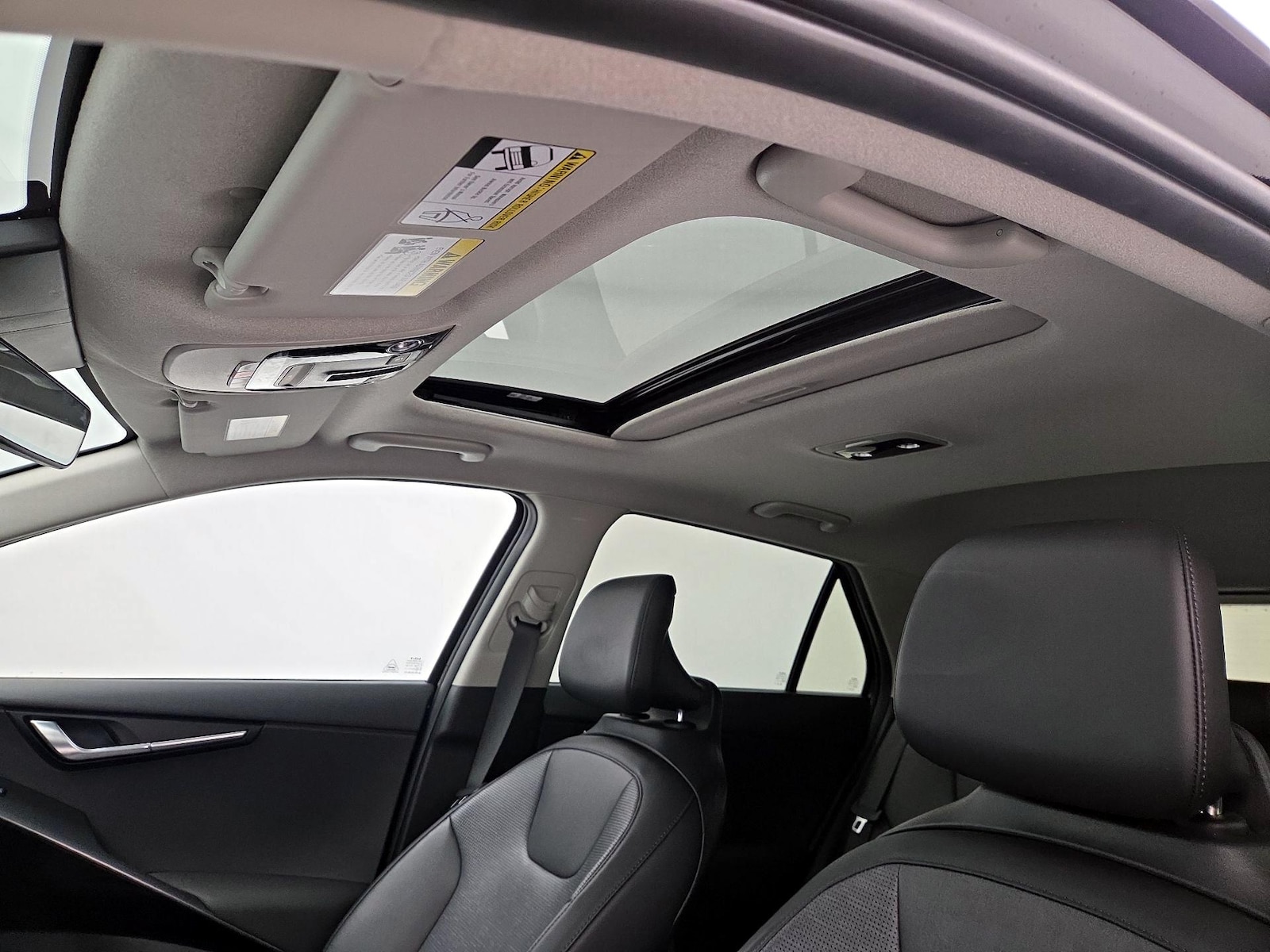 Sunroof(s) & Overhead Airbags