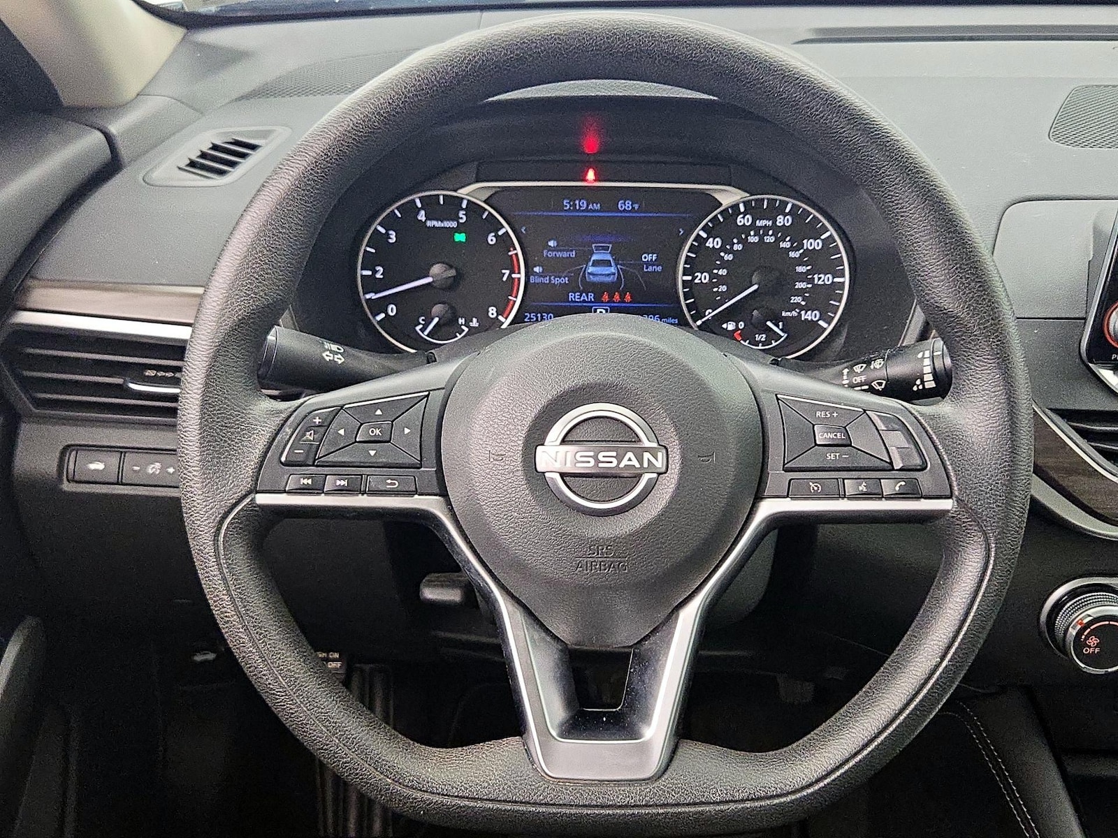 2023 Nissan Altima SV - Photo 11