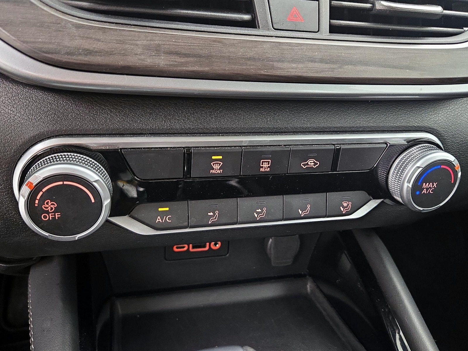 2023 Nissan Altima SV - Photo 17