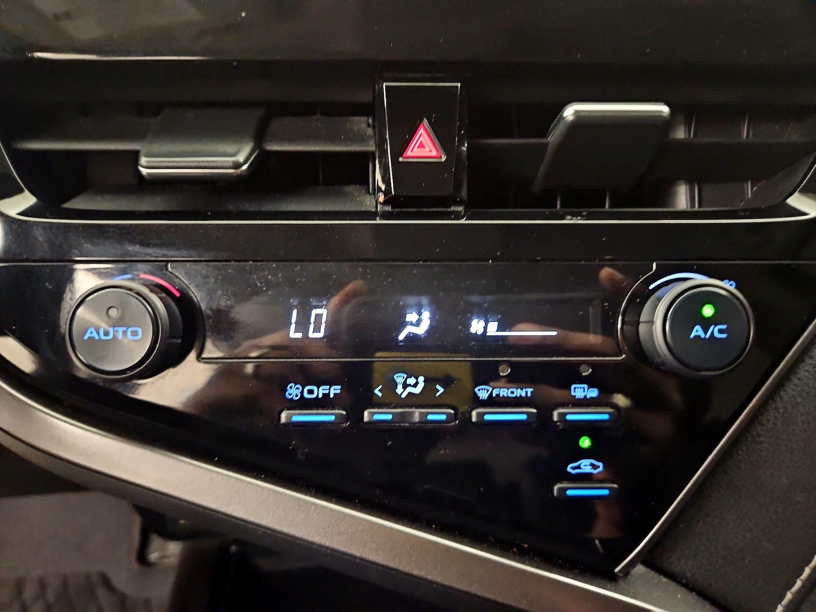 2021 Toyota Camry SE Nightshade - Photo 17