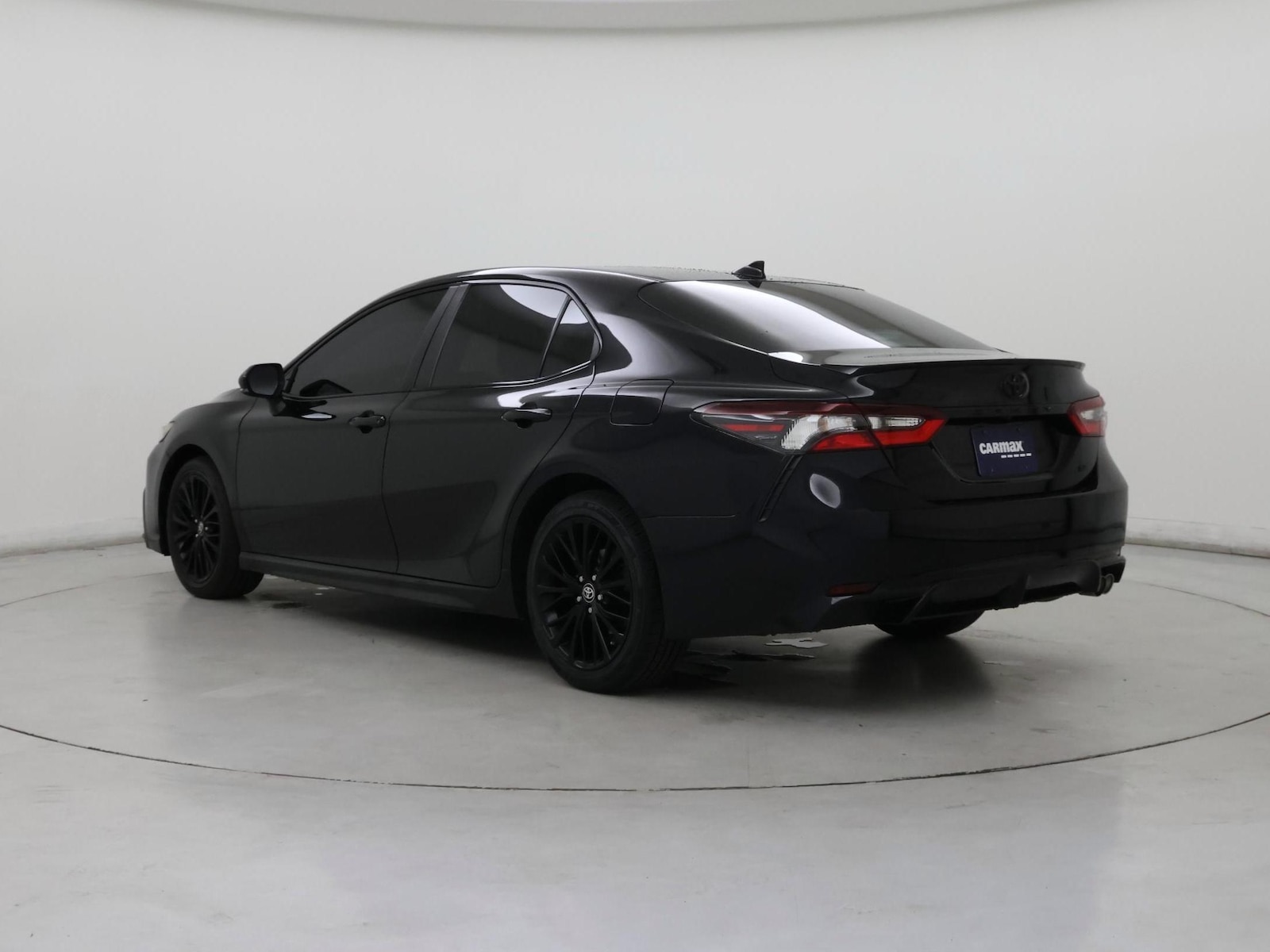 2021 Toyota Camry SE Nightshade - Photo 3