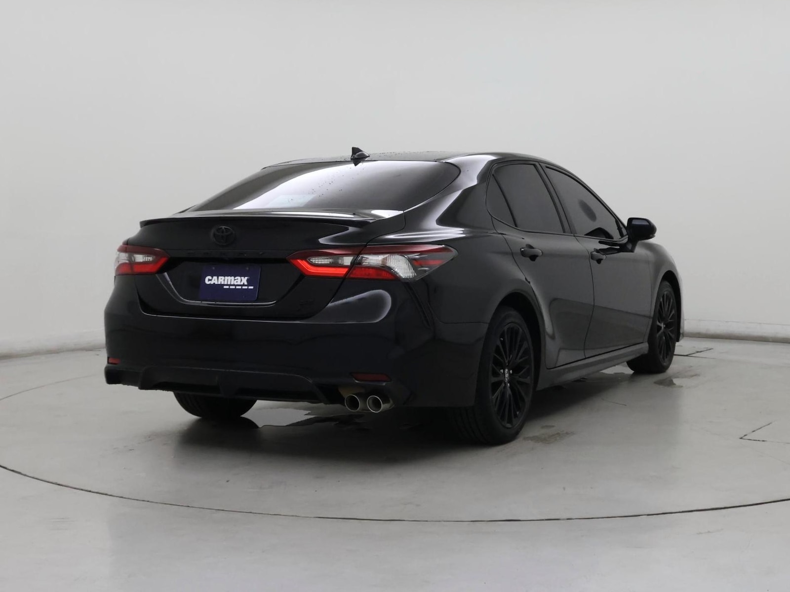 2021 Toyota Camry SE Nightshade - Photo 9