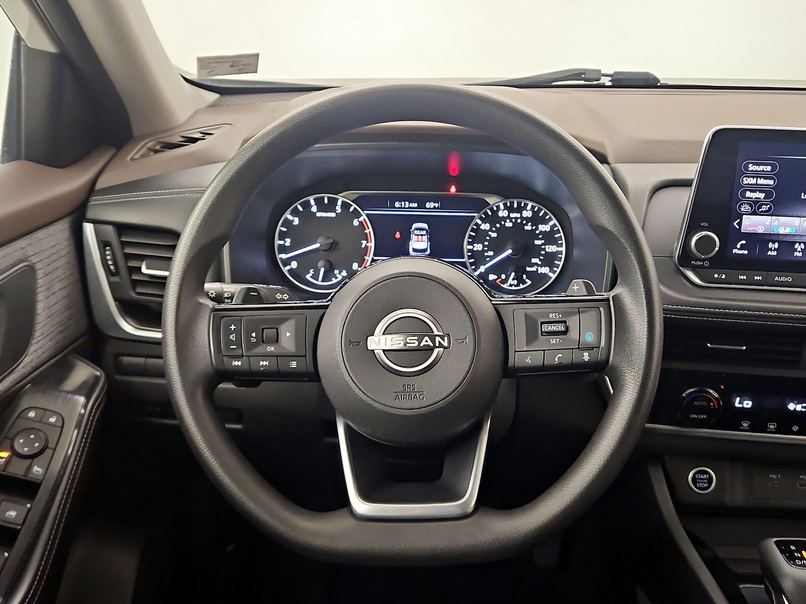 2023 Nissan Rogue SV - Photo 11