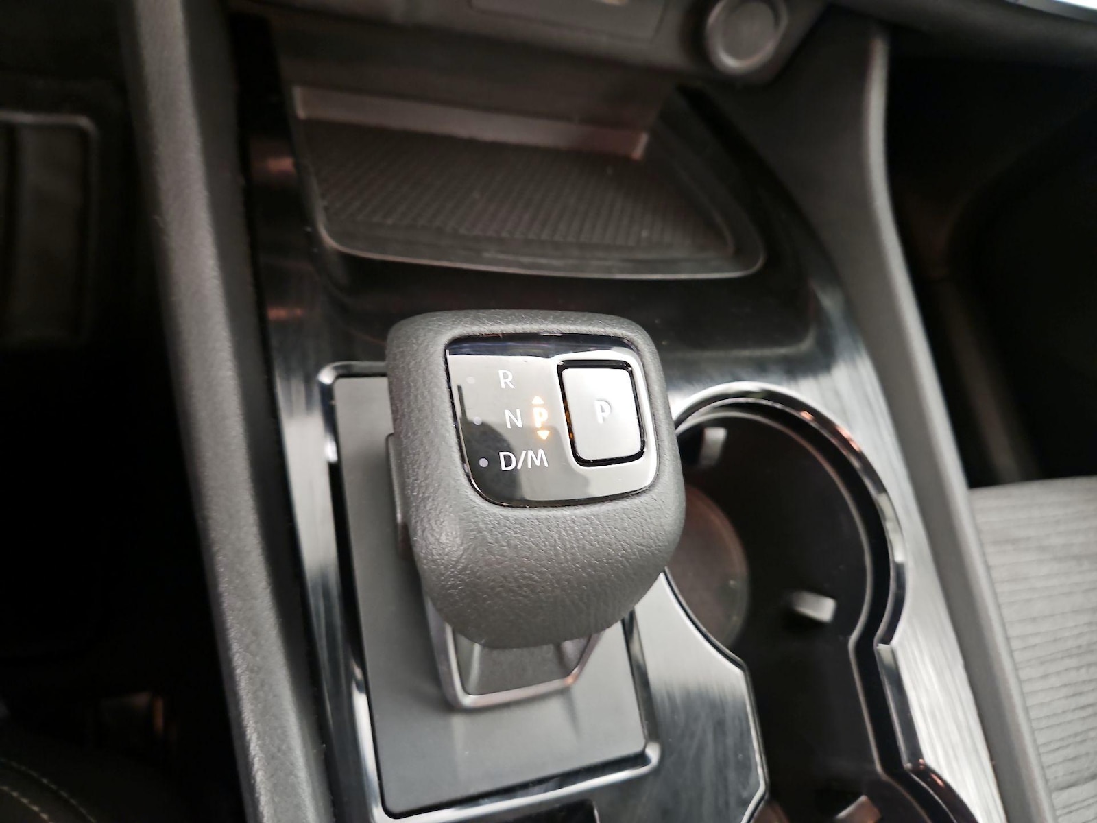 2023 Nissan Rogue SV - Photo 18