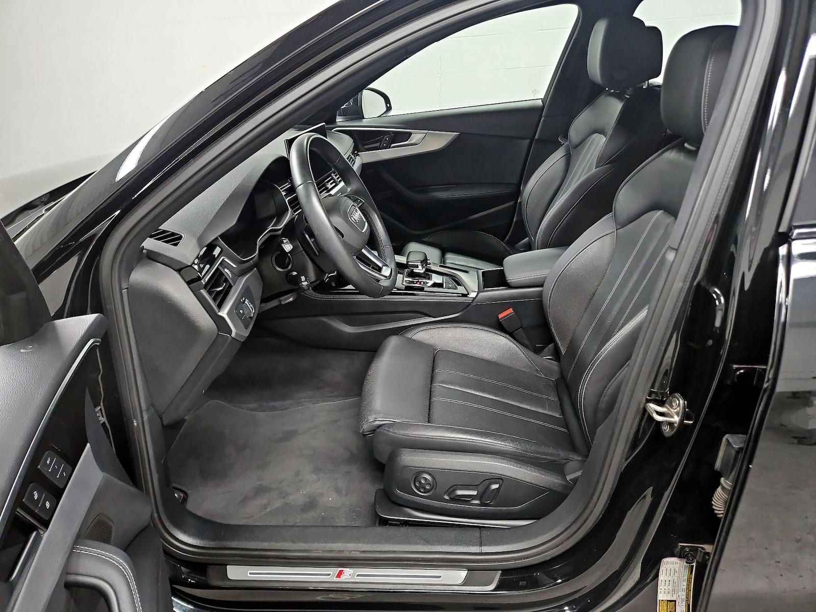 2023 Audi A4 Premium Plus - Photo 12