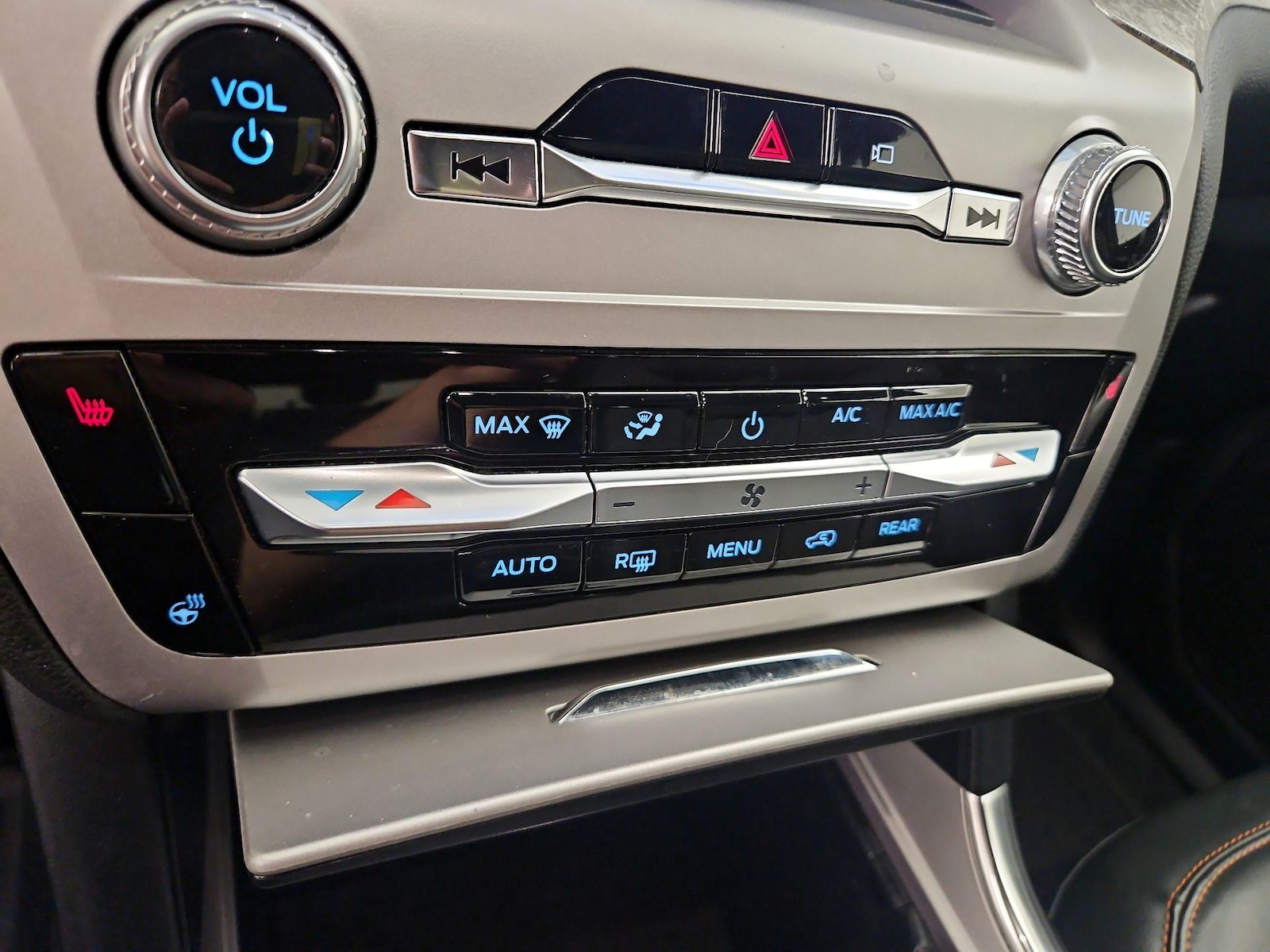 2022 Ford Explorer TIMBERLINE - Photo 18
