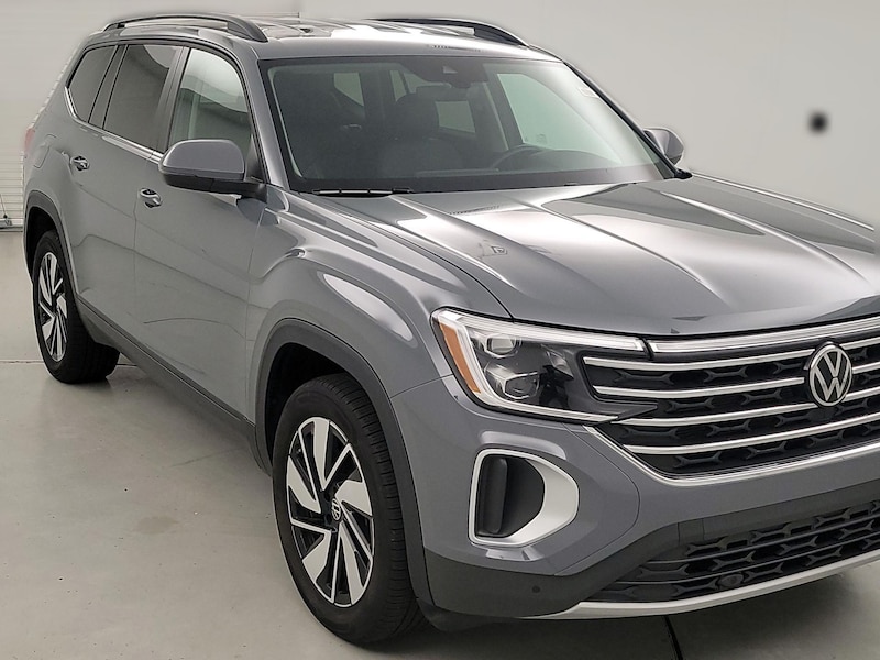2025 Volkswagen Atlas SE w/Tech