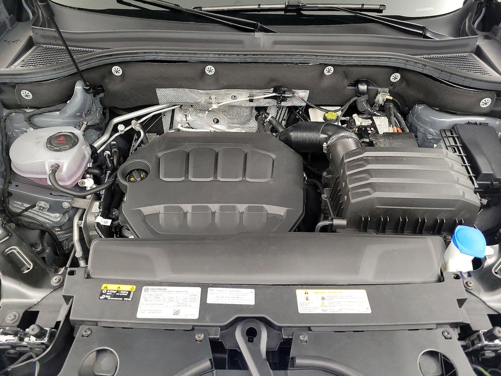 2025 Volkswagen Atlas SE w/Tech - Photo 22