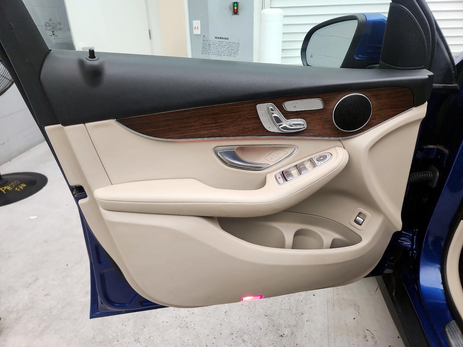 2022 Mercedes-Benz GLC GLC300 - Photo 13