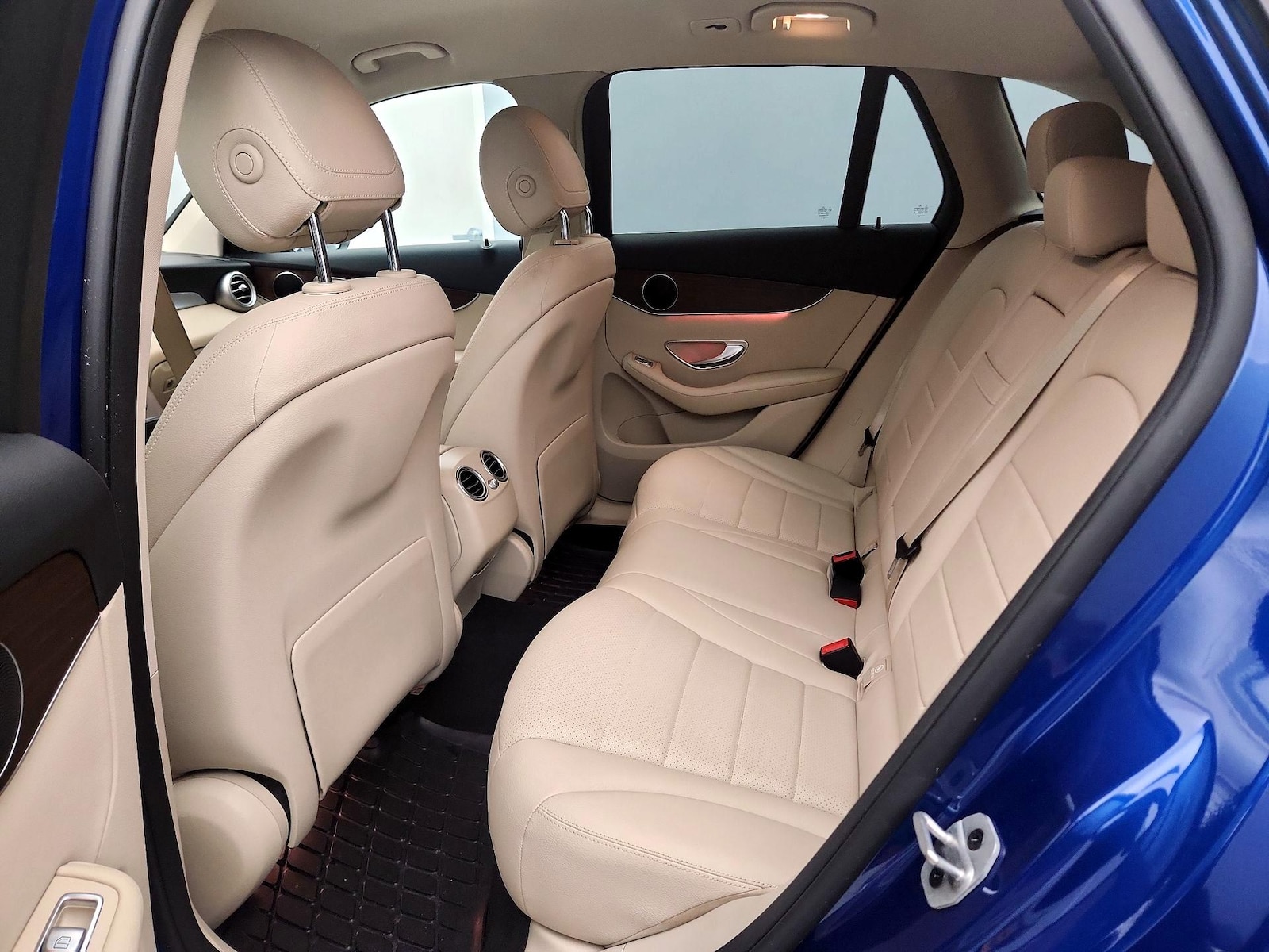 2022 Mercedes-Benz GLC GLC300 - Photo 19