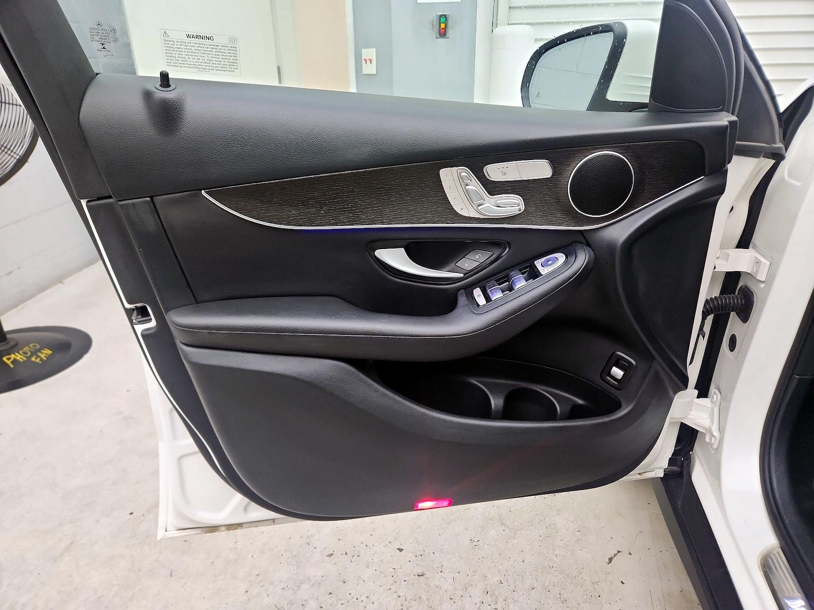 2022 Mercedes-Benz GLC GLC300 - Photo 13