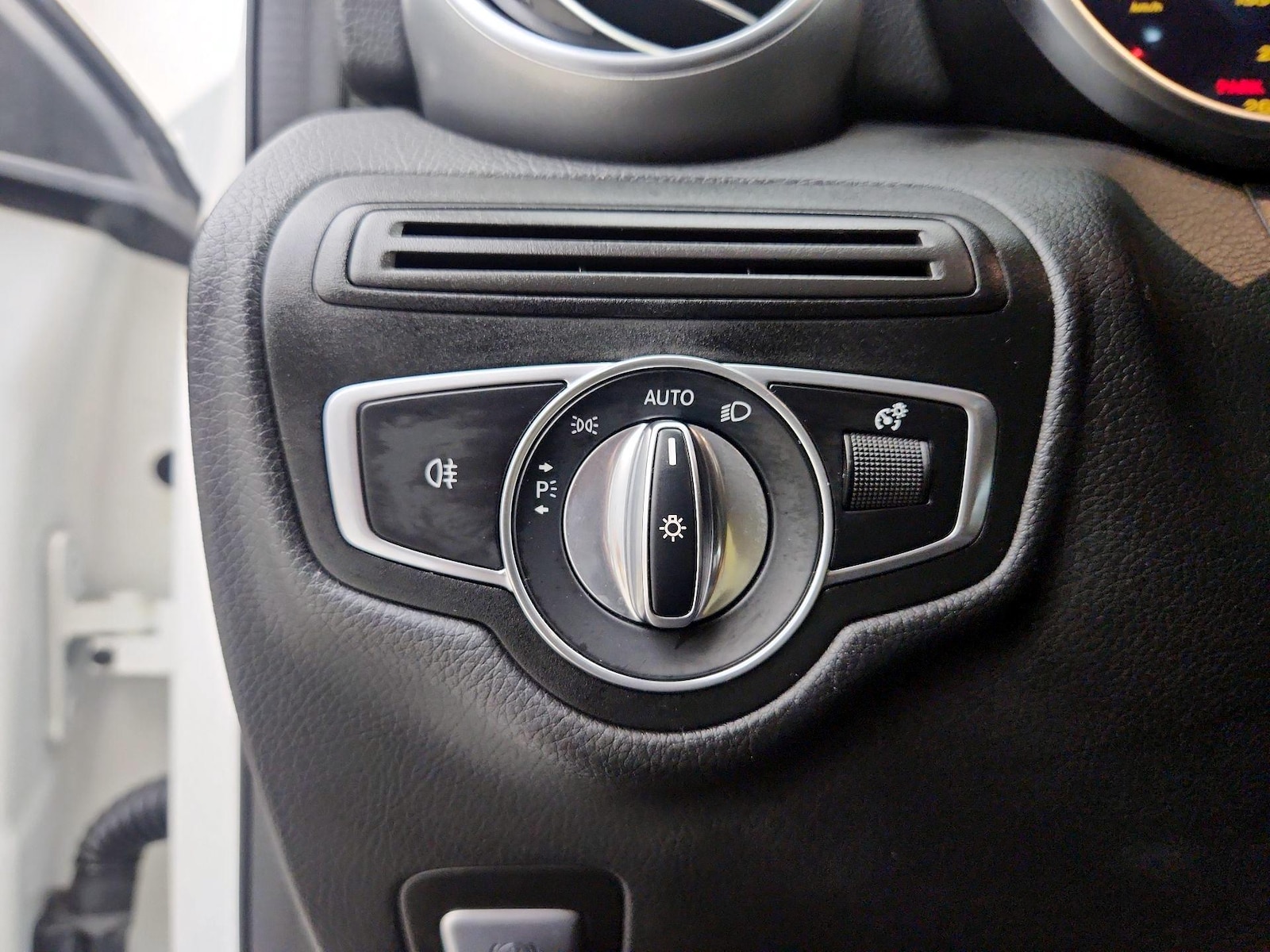 2022 Mercedes-Benz GLC GLC300 - Photo 14